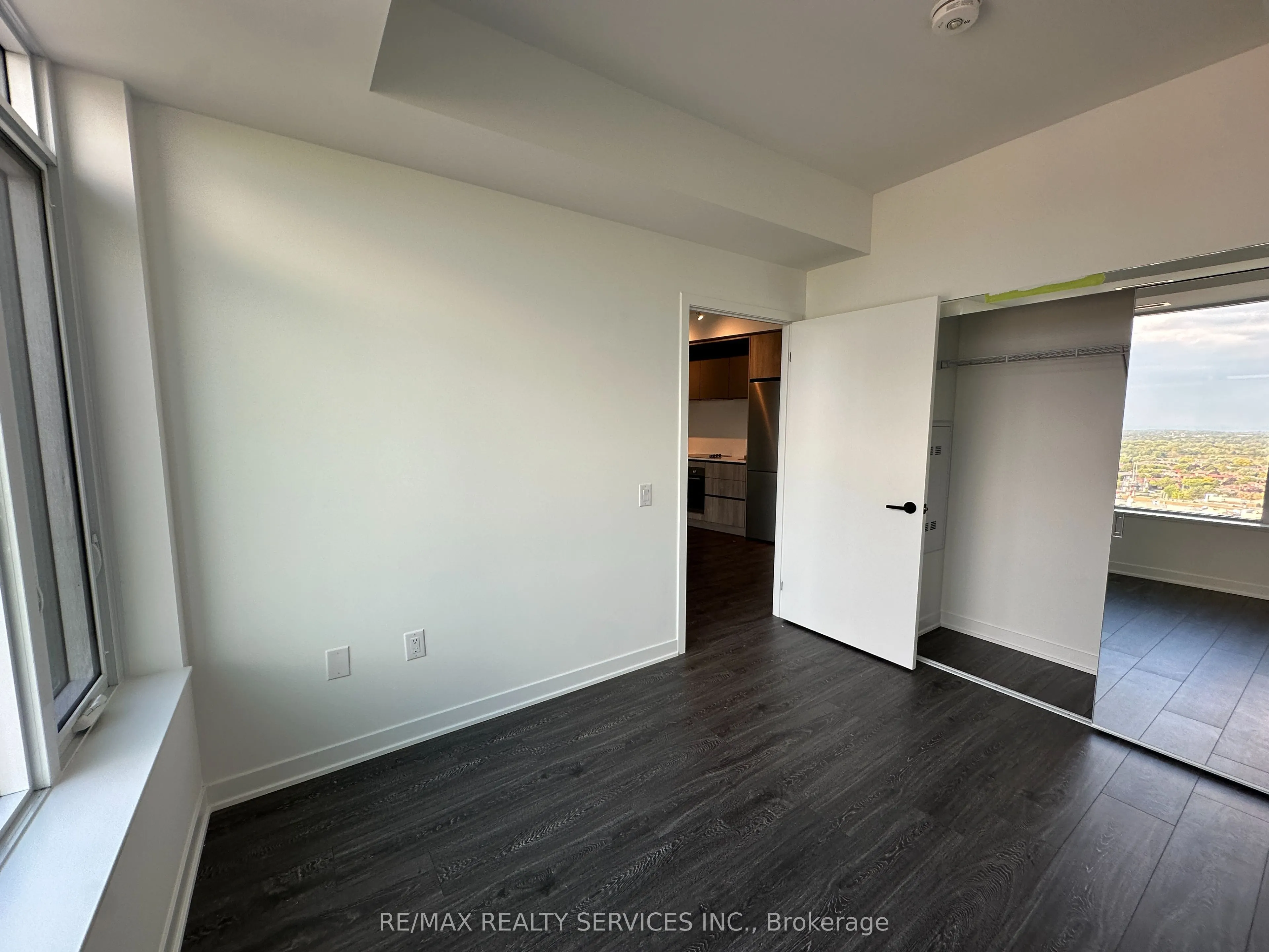2495 Eglinton Avenue W #1913