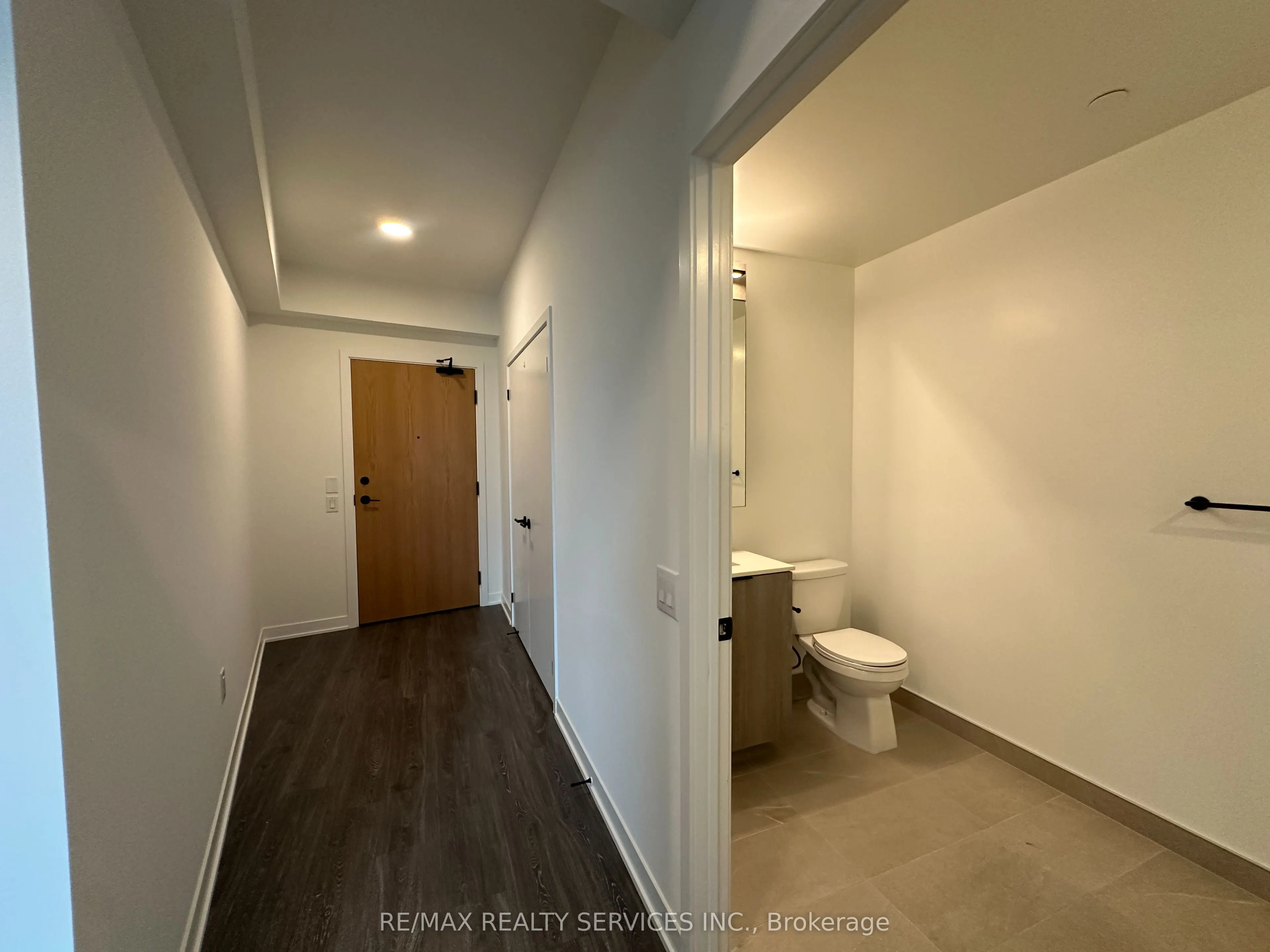 2495 Eglinton Avenue W #1913
