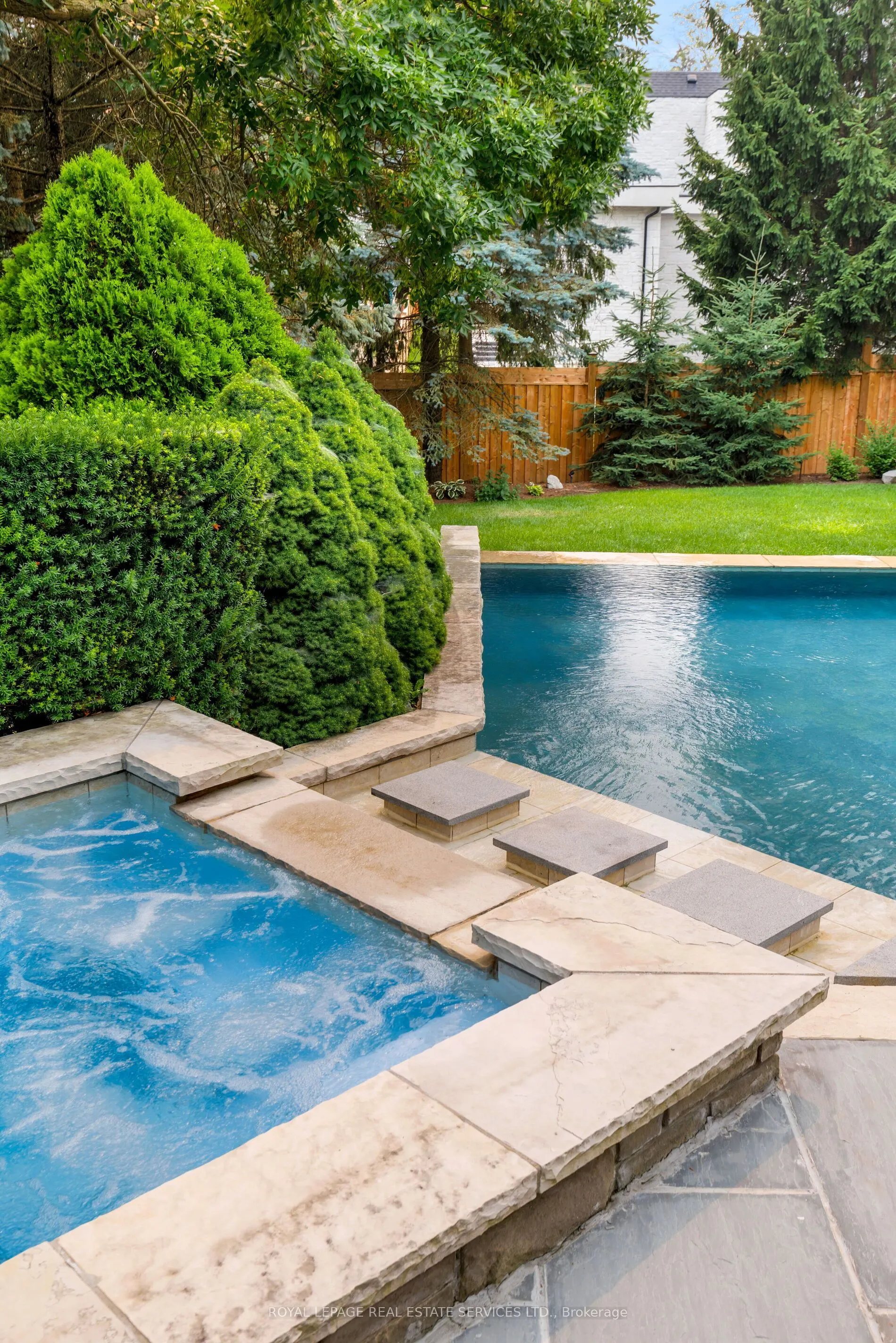 70 Shorewood Place