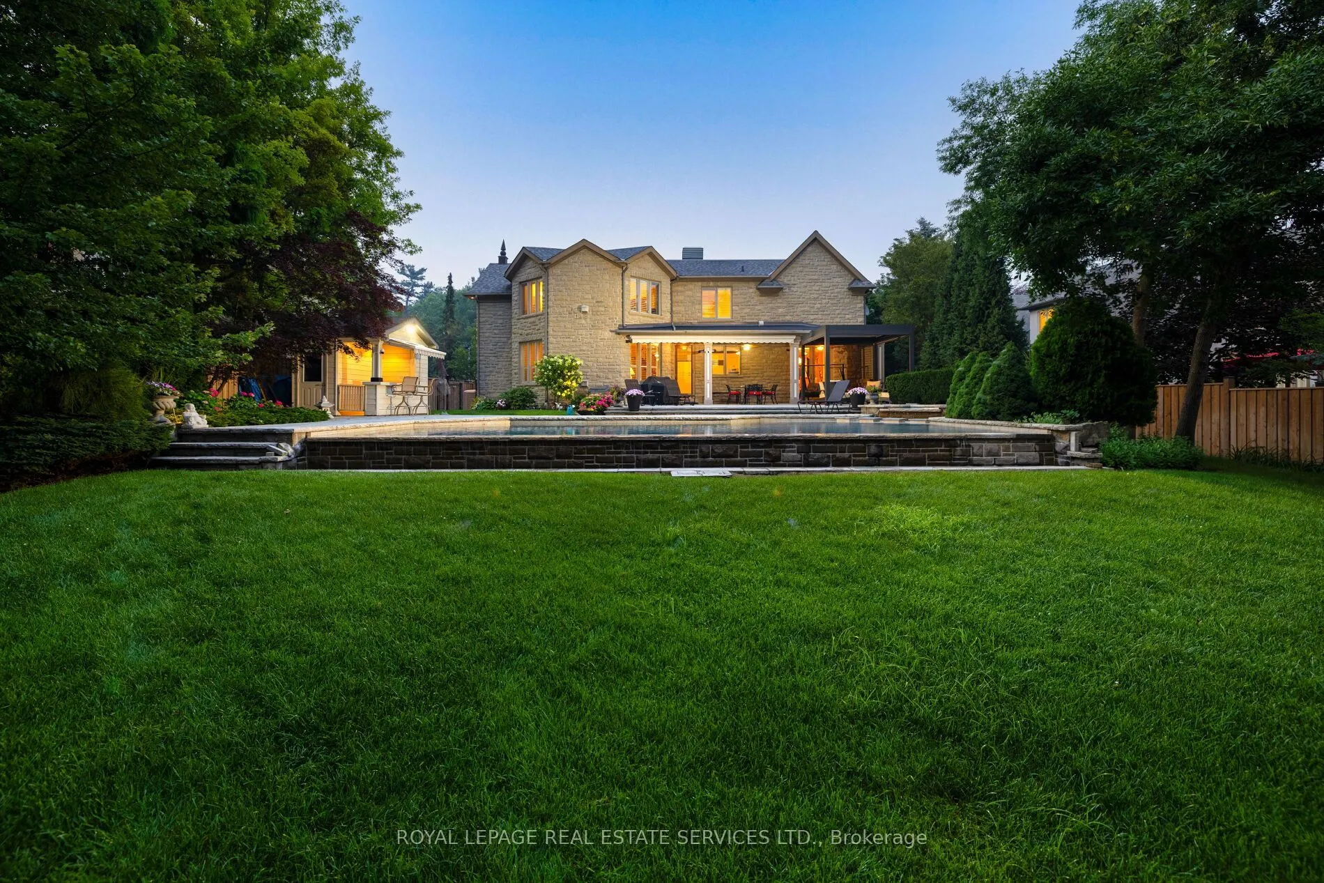 70 Shorewood Place