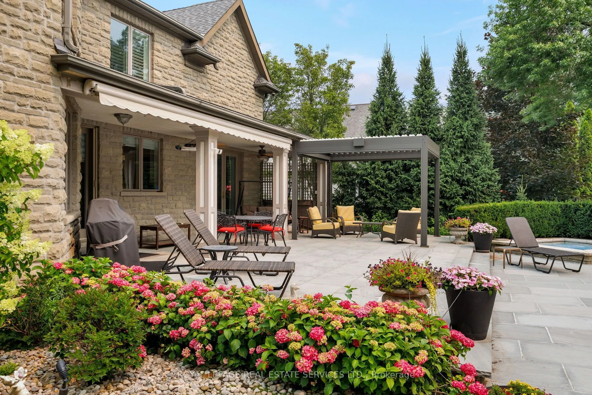70 Shorewood Place