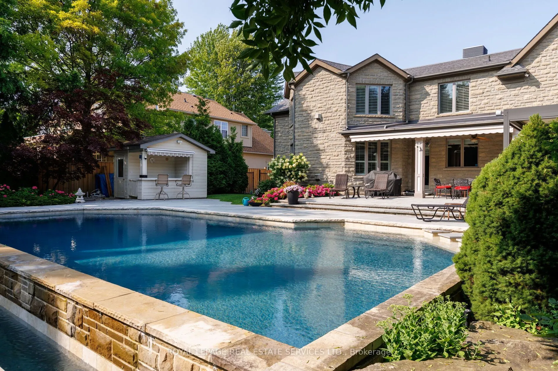70 Shorewood Place