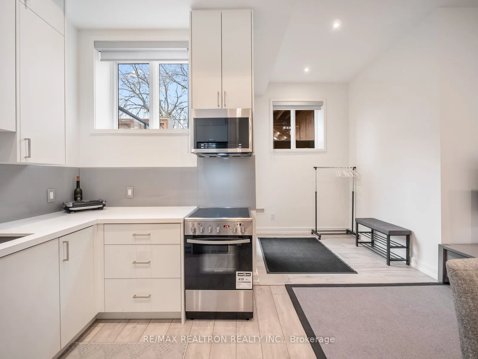 10 Katherine Road #Lower