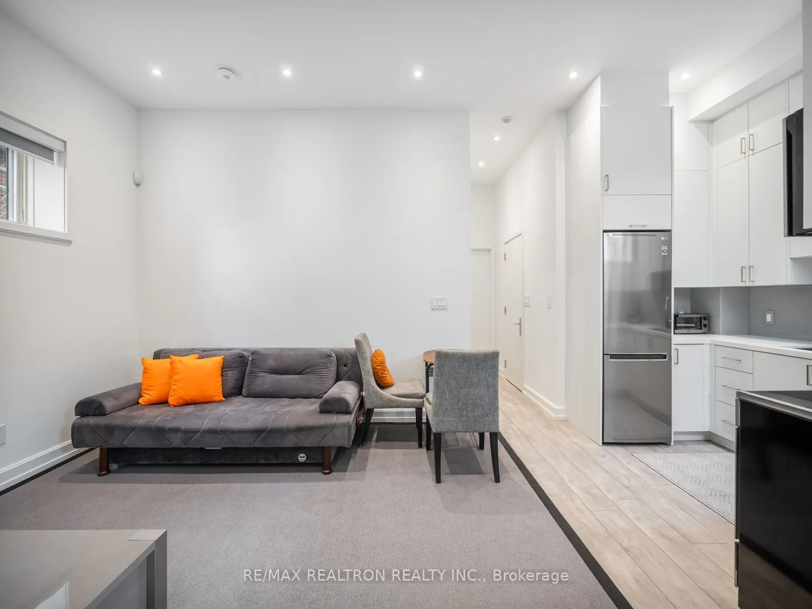 10 Katherine Road #Lower