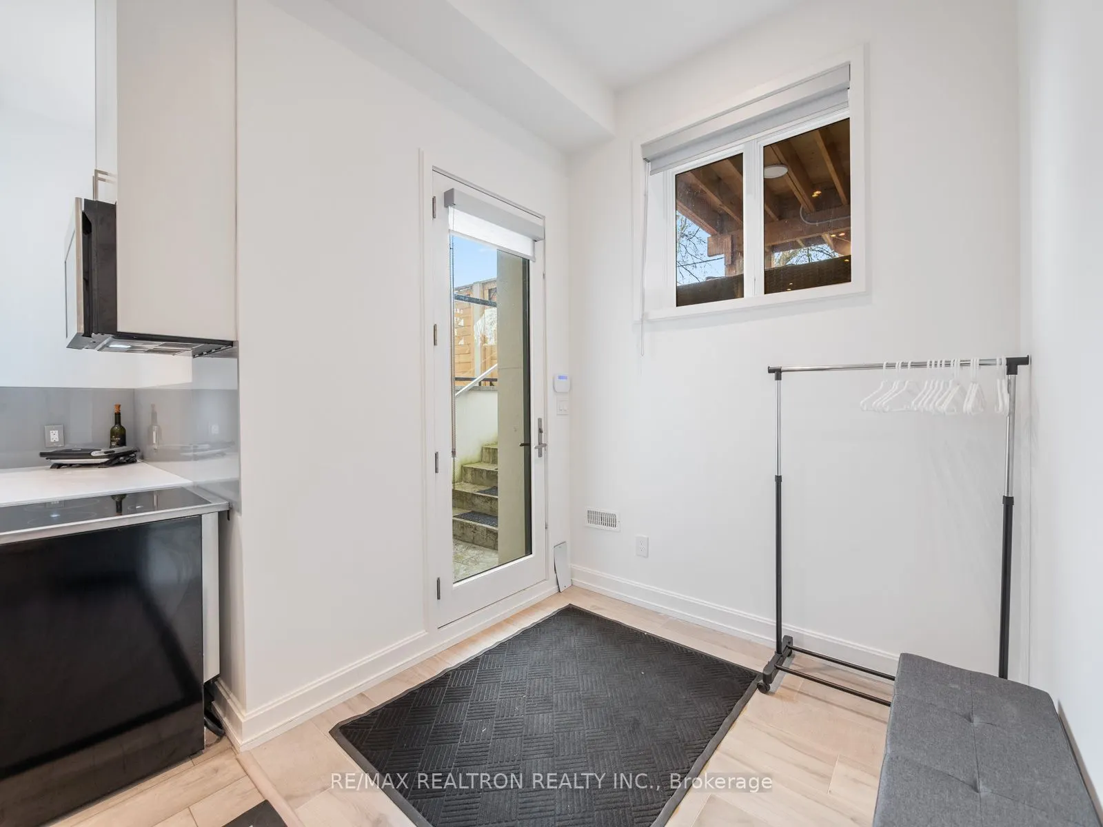 10 Katherine Road #Lower