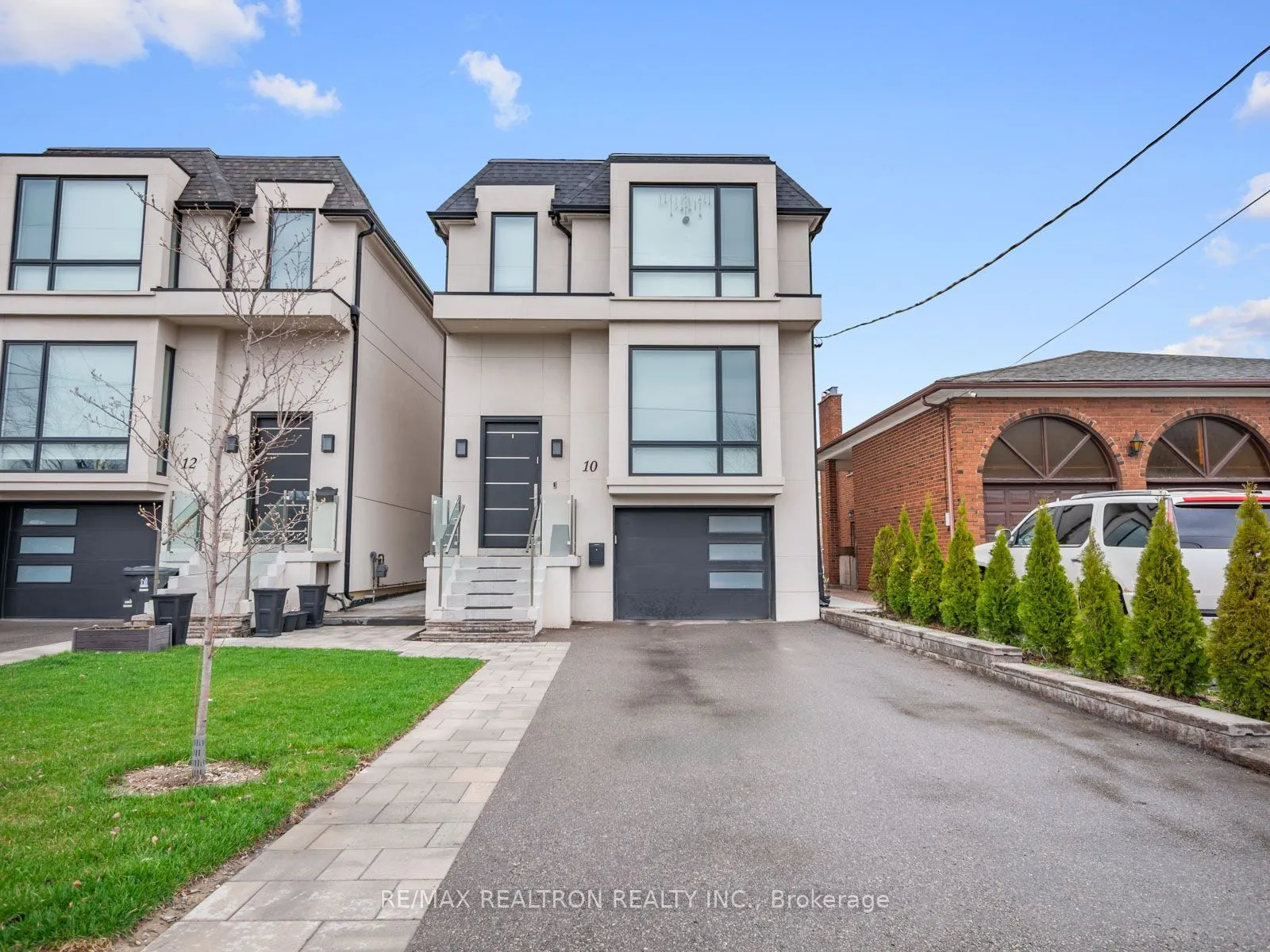 10 Katherine Road #Lower
