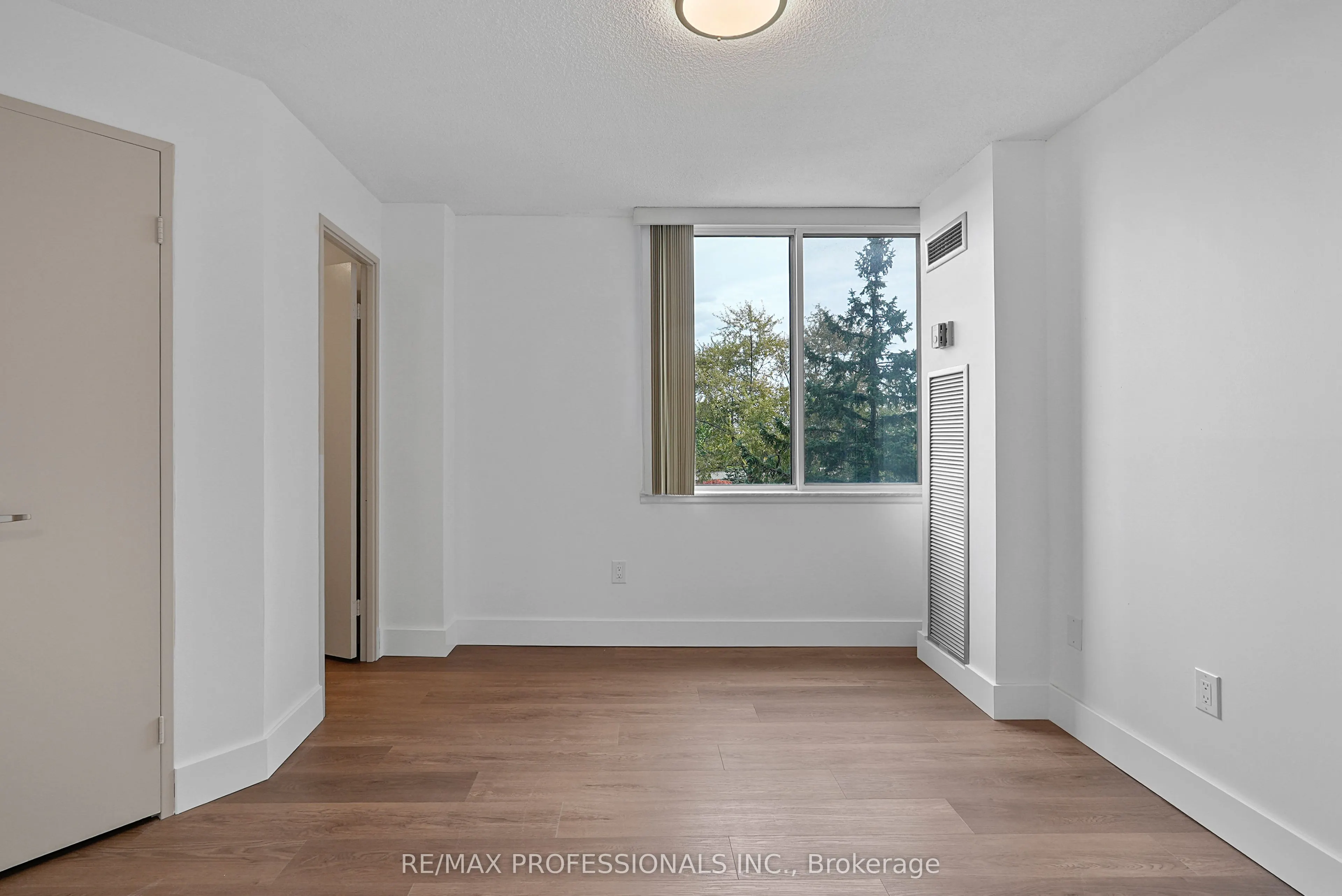1320 Mississauga Valley Boulevard #510
