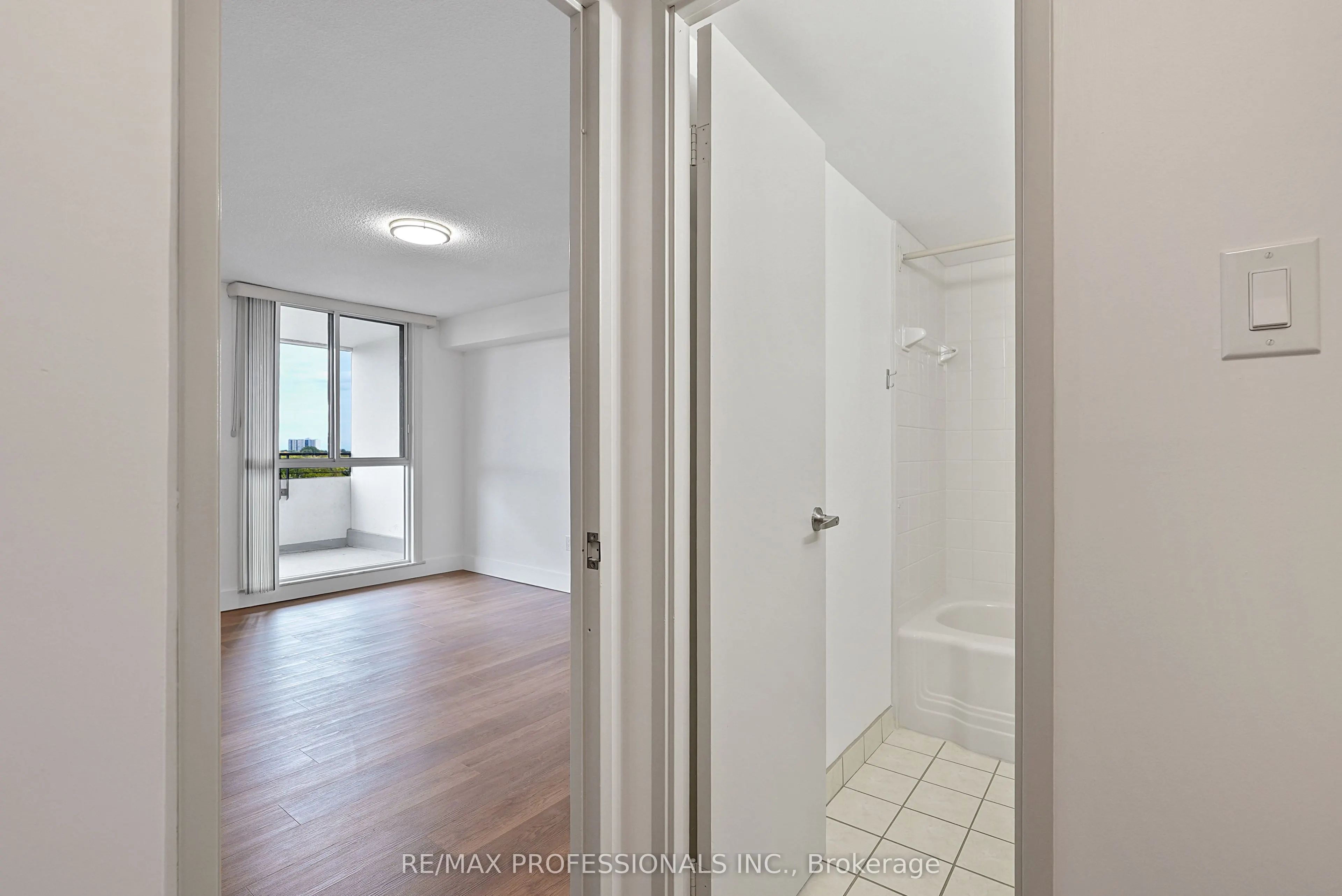 1320 Mississauga Valley Boulevard #510