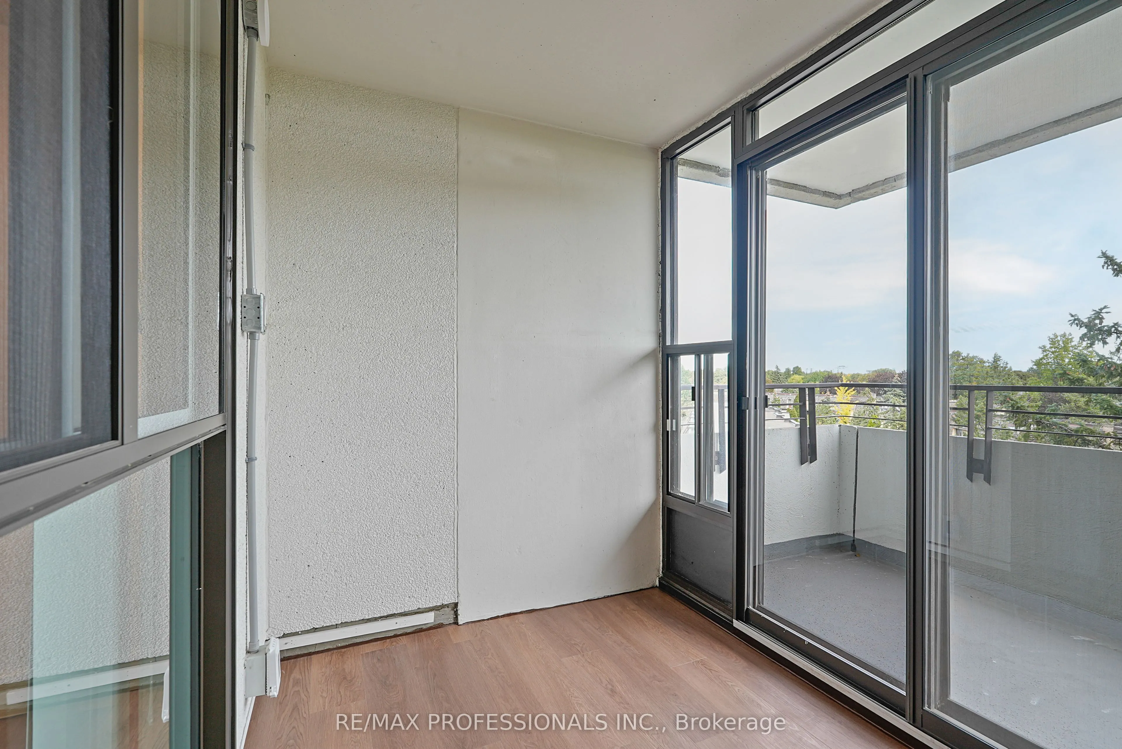 1320 Mississauga Valley Boulevard #510
