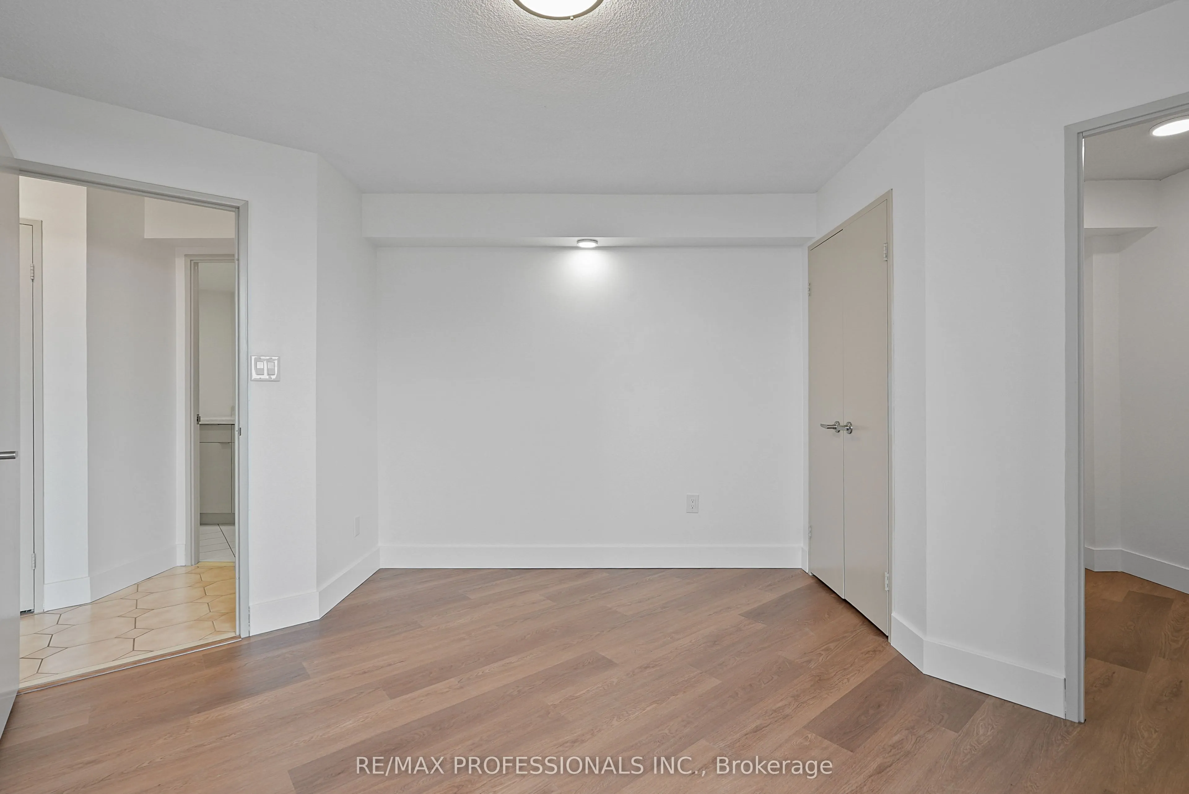 1320 Mississauga Valley Boulevard #510
