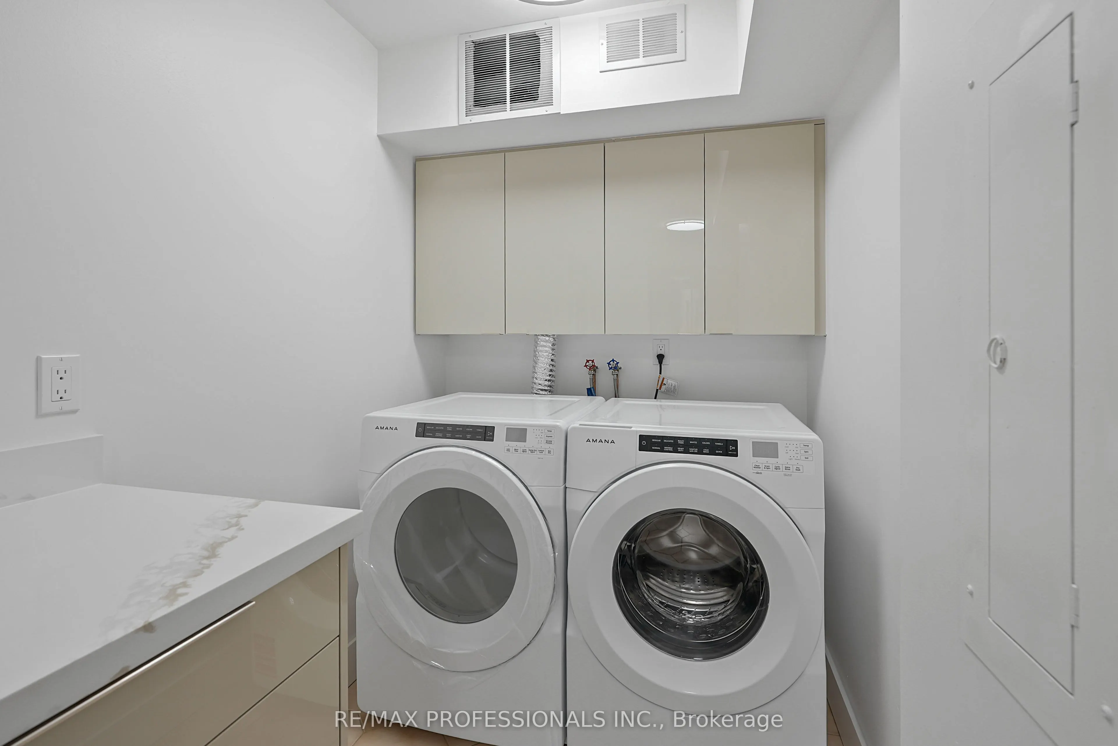 1320 Mississauga Valley Boulevard #510