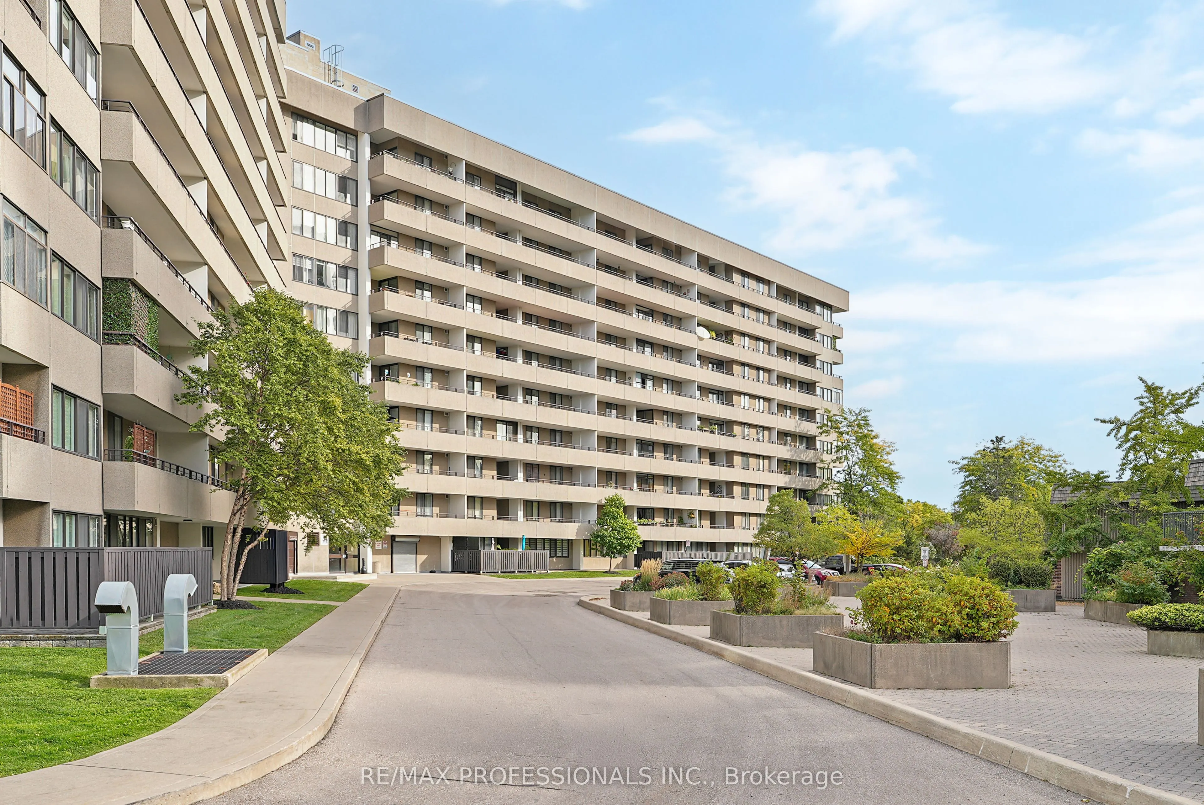 1320 Mississauga Valley Boulevard #510