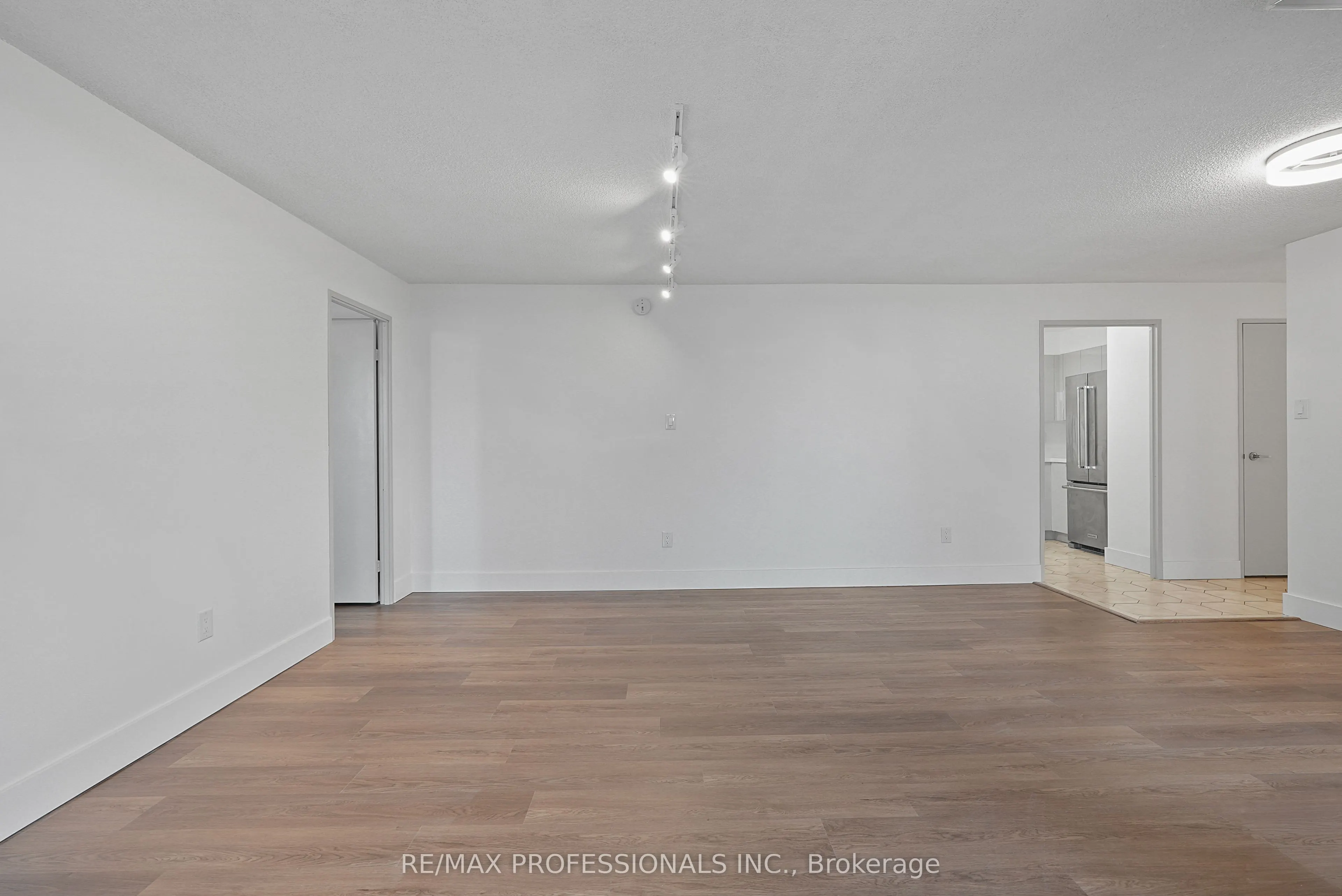 1320 Mississauga Valley Boulevard #510