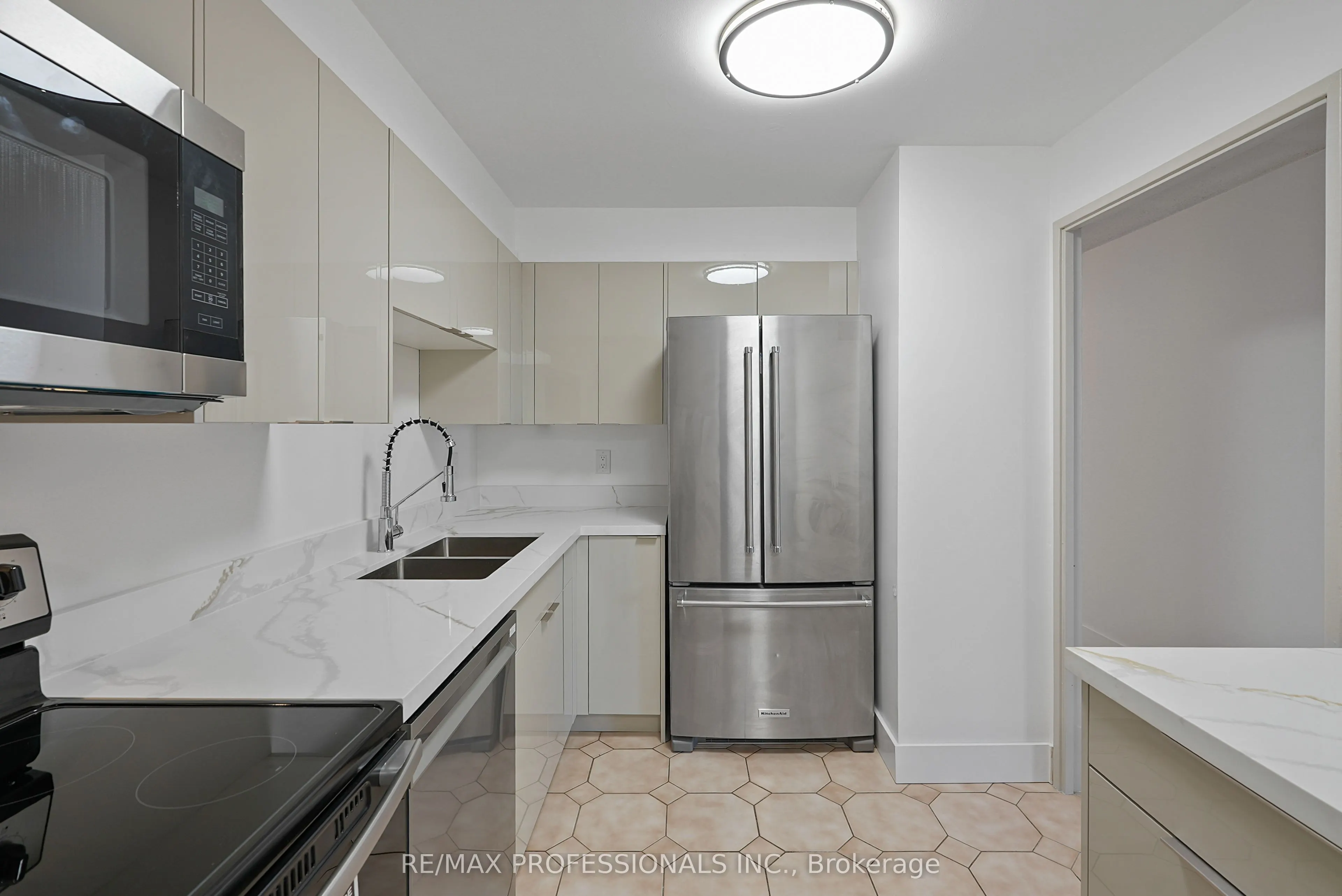 1320 Mississauga Valley Boulevard #510
