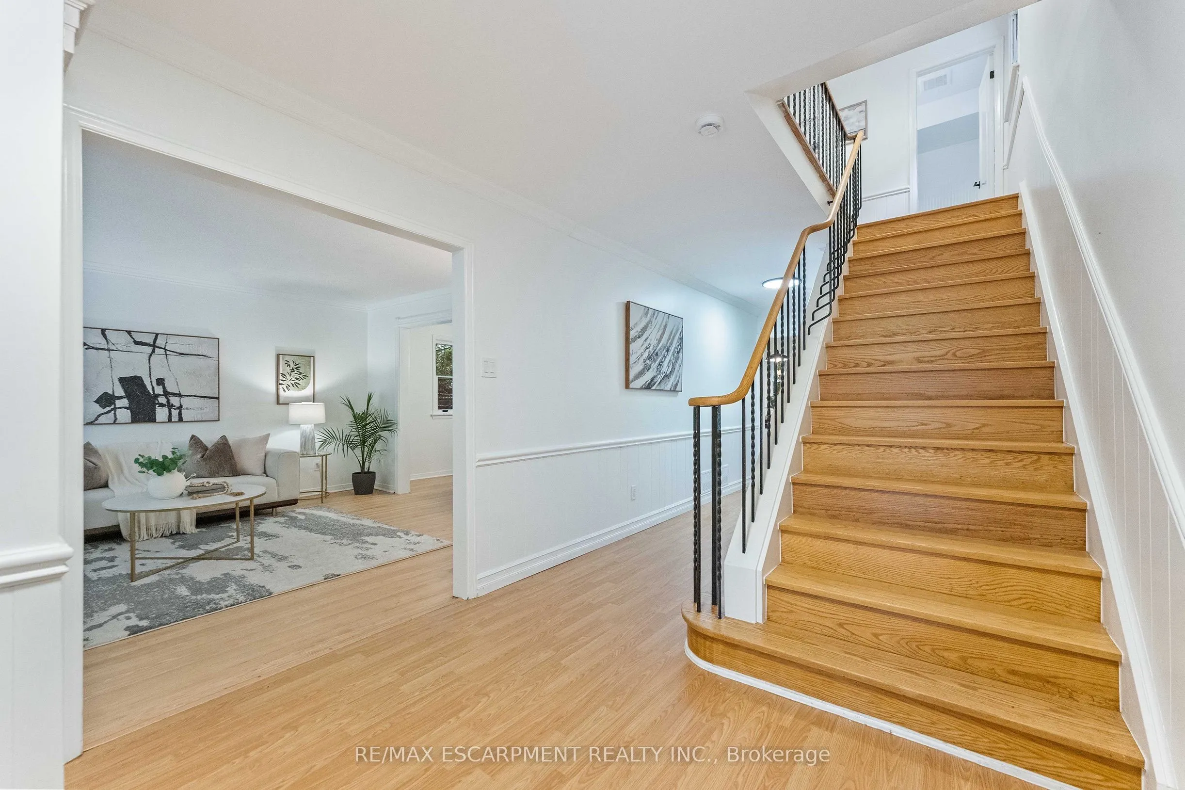 786 Edistel Crescent