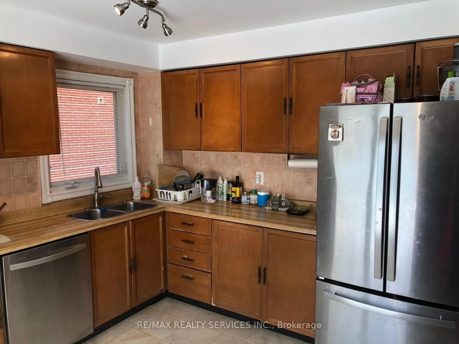 5 Nimrod Crescent