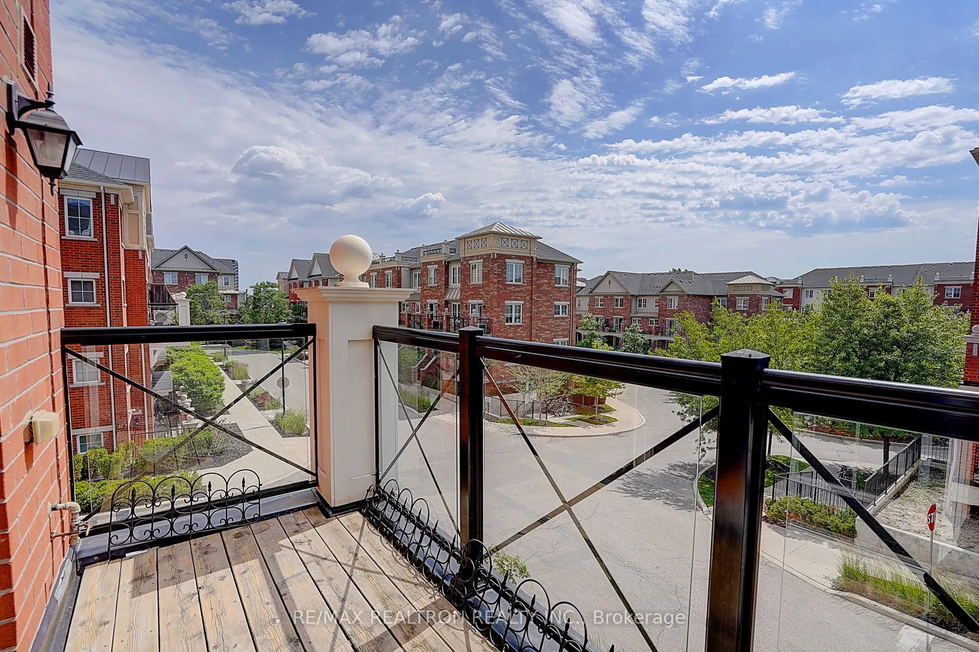 2492 Post Road #16