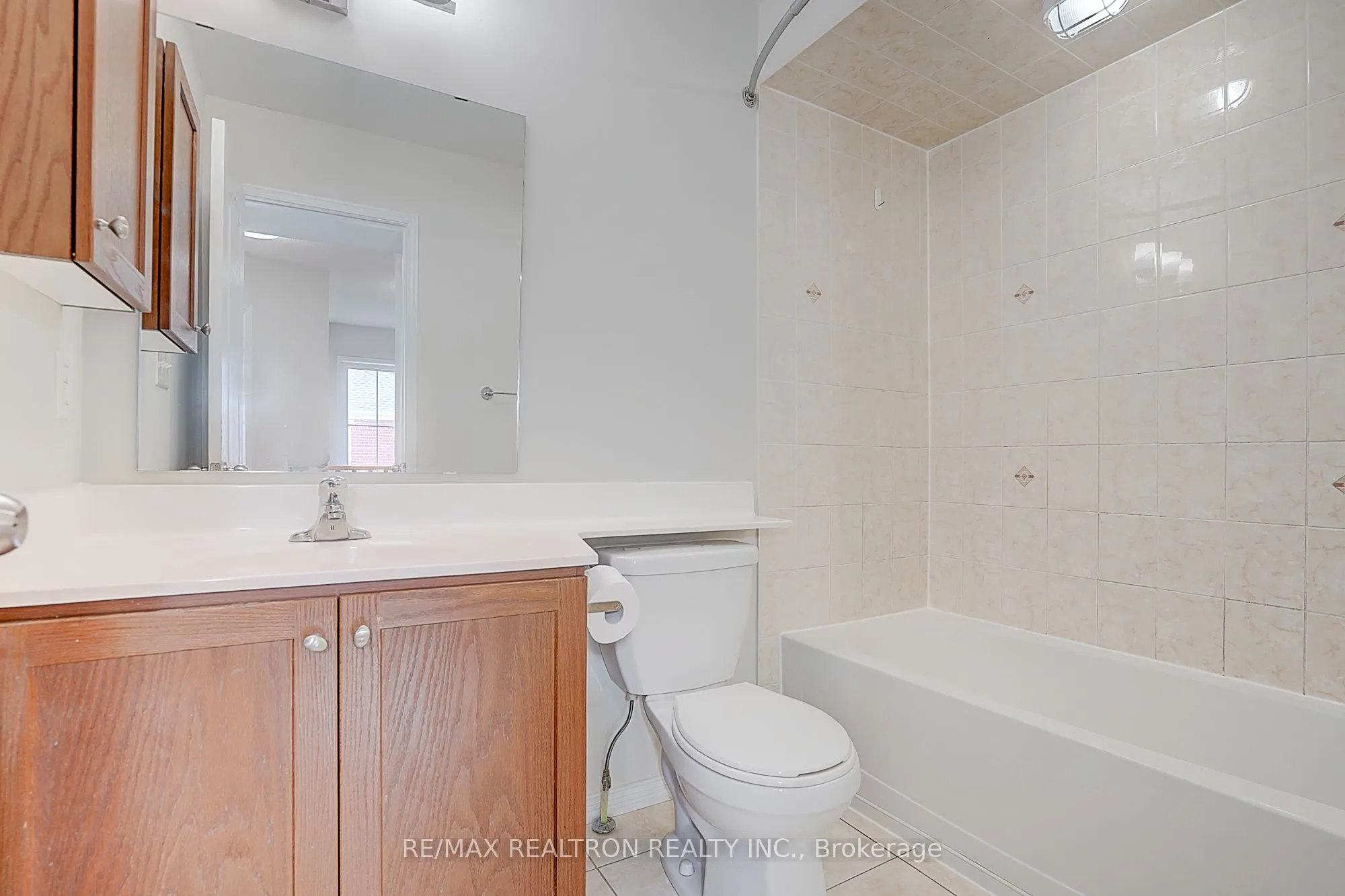 2492 Post Road #16