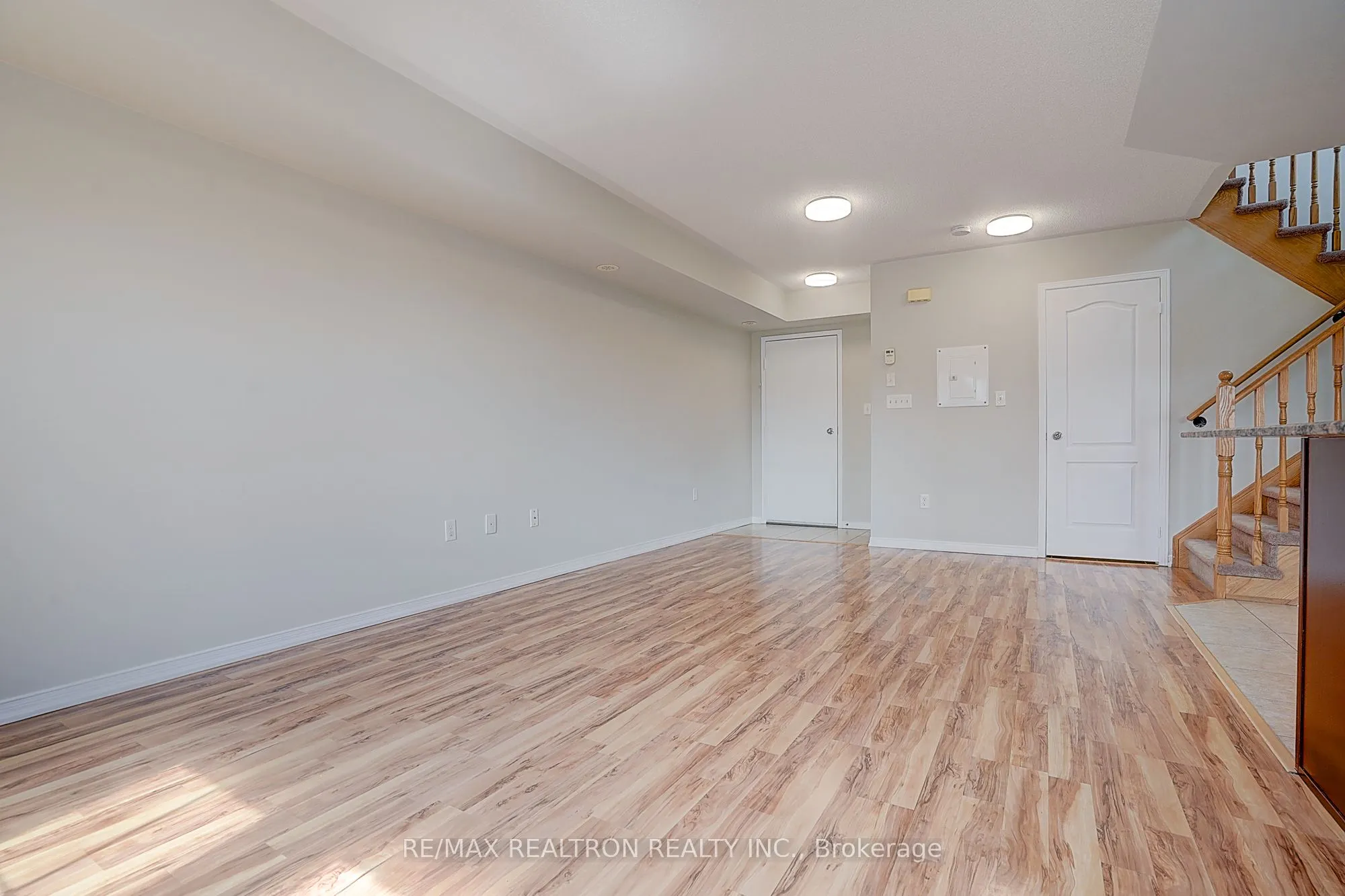2492 Post Road #16