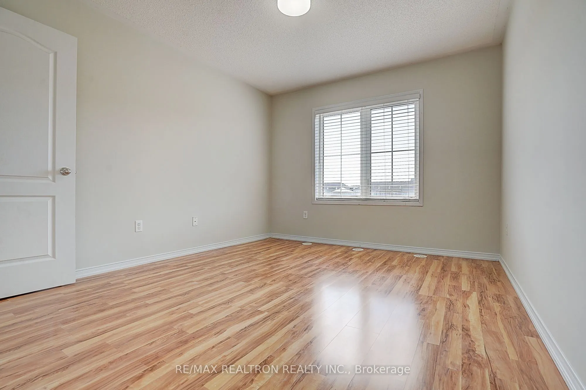 2492 Post Road #16