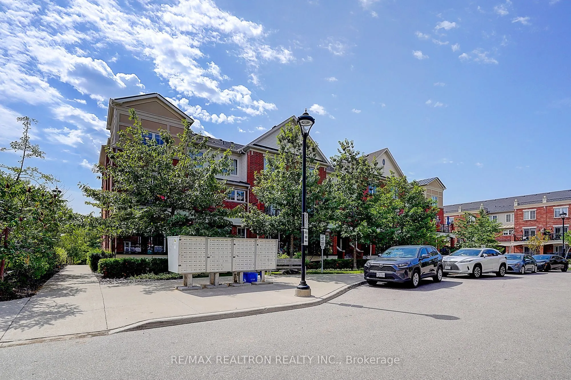 2492 Post Road #16
