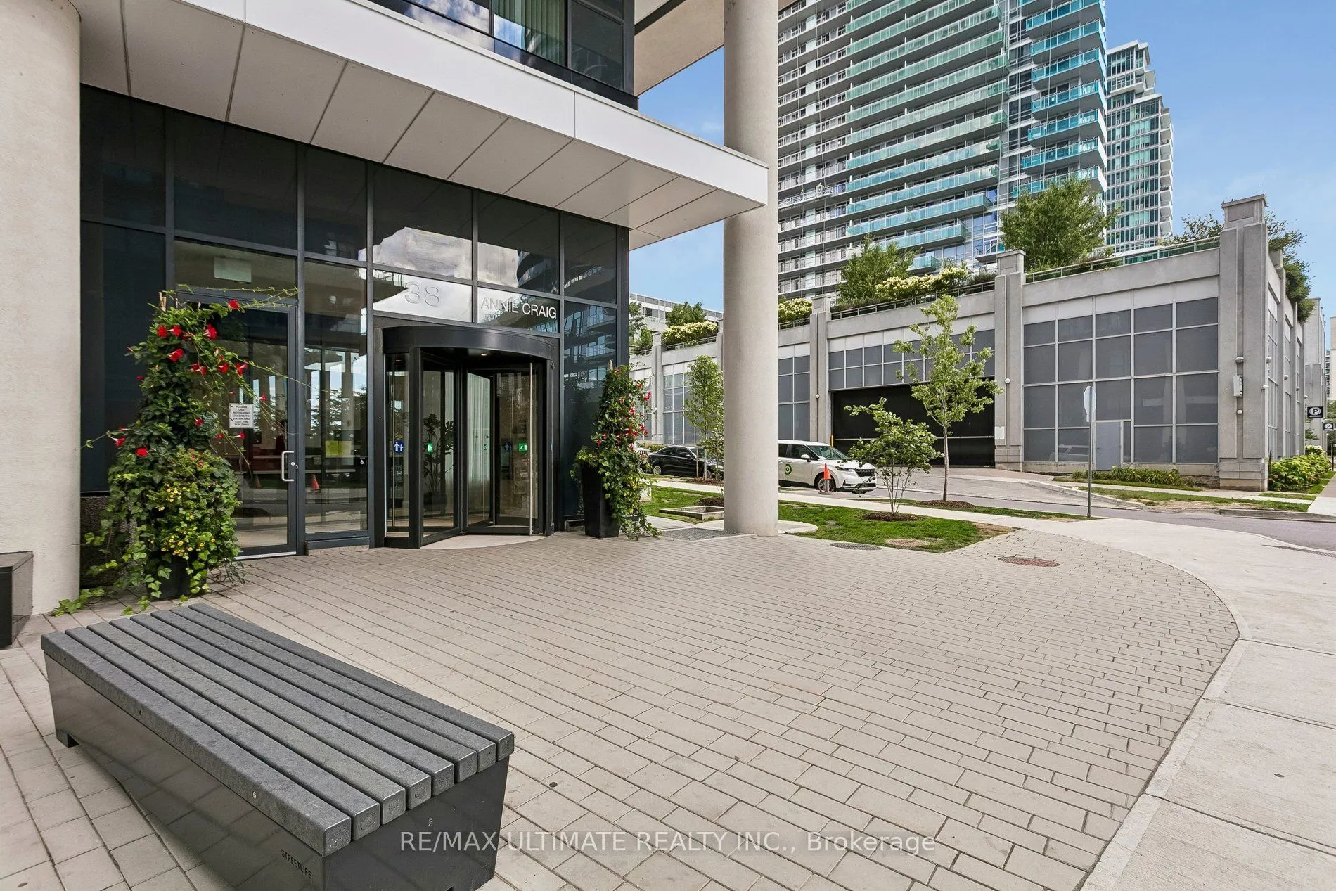 38 Annie Craig Drive #4409