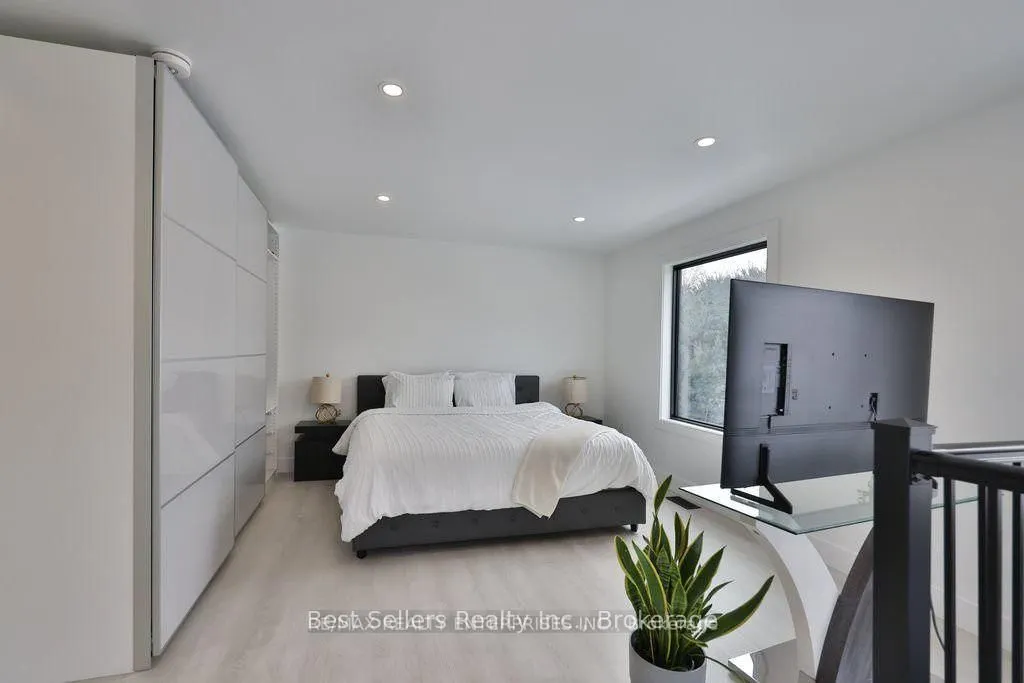 172 Royal York Road #2