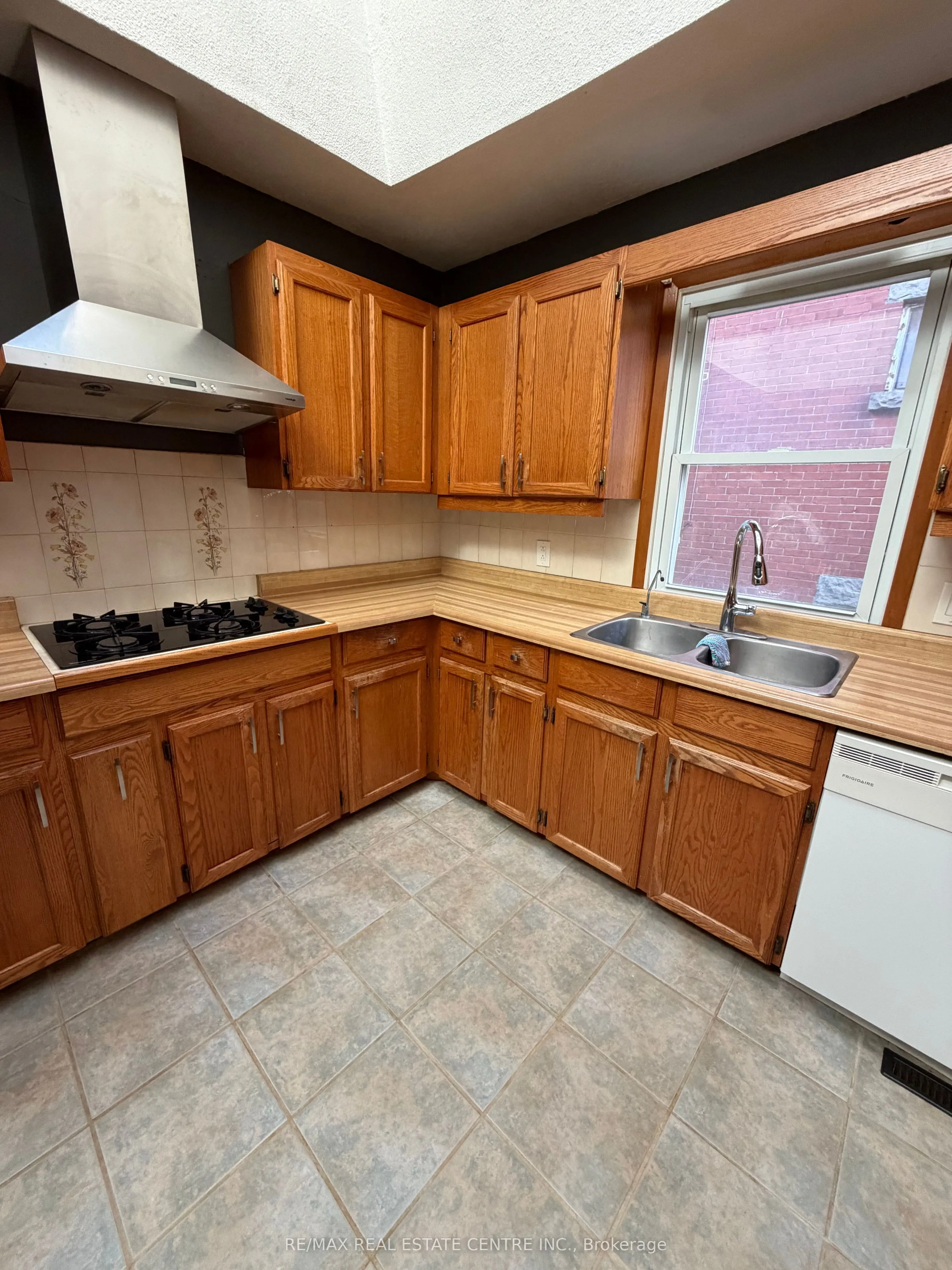 43a First Street E