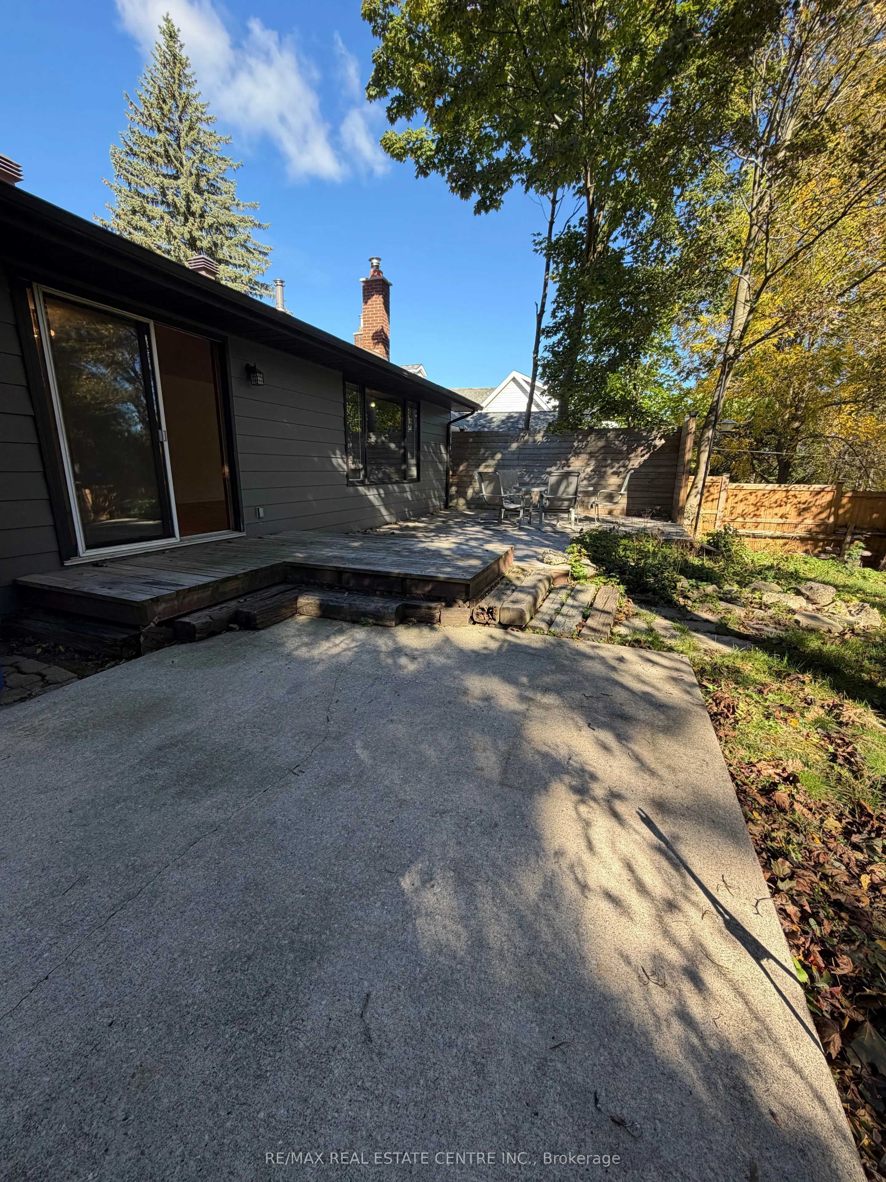 43a First Street E