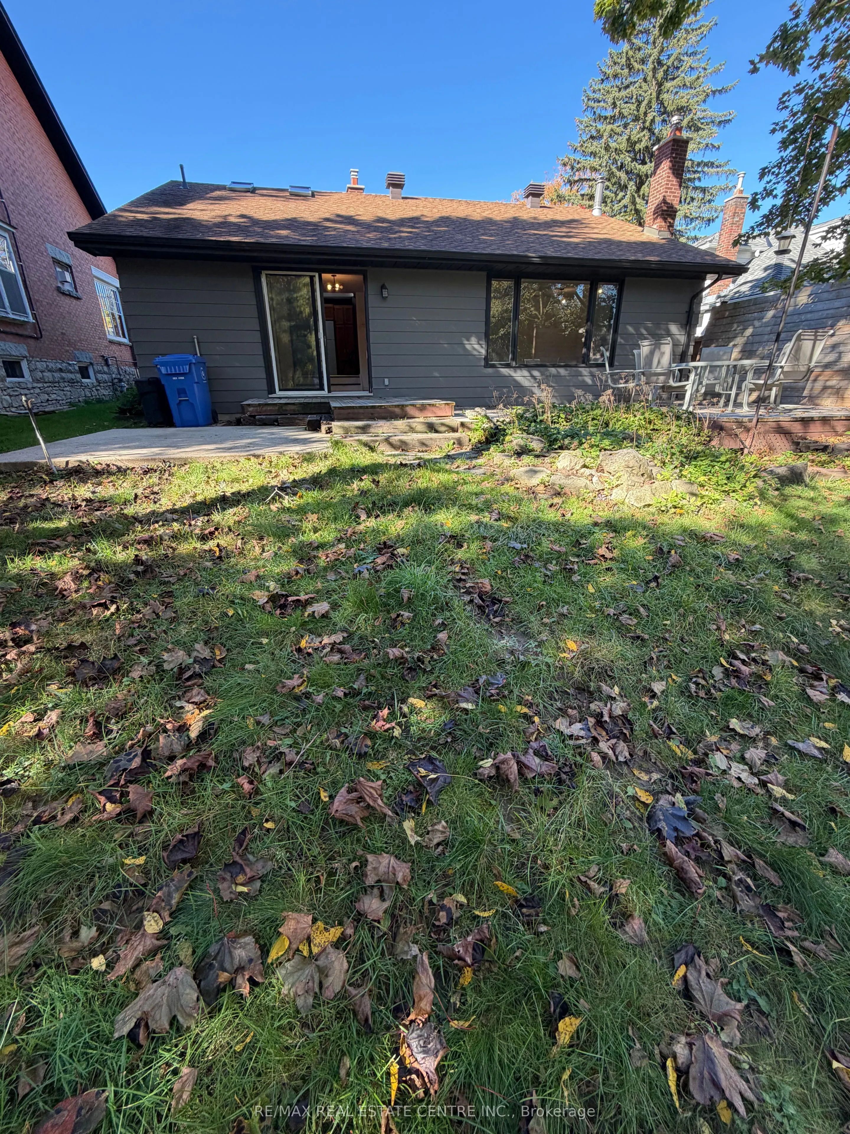 43a First Street E