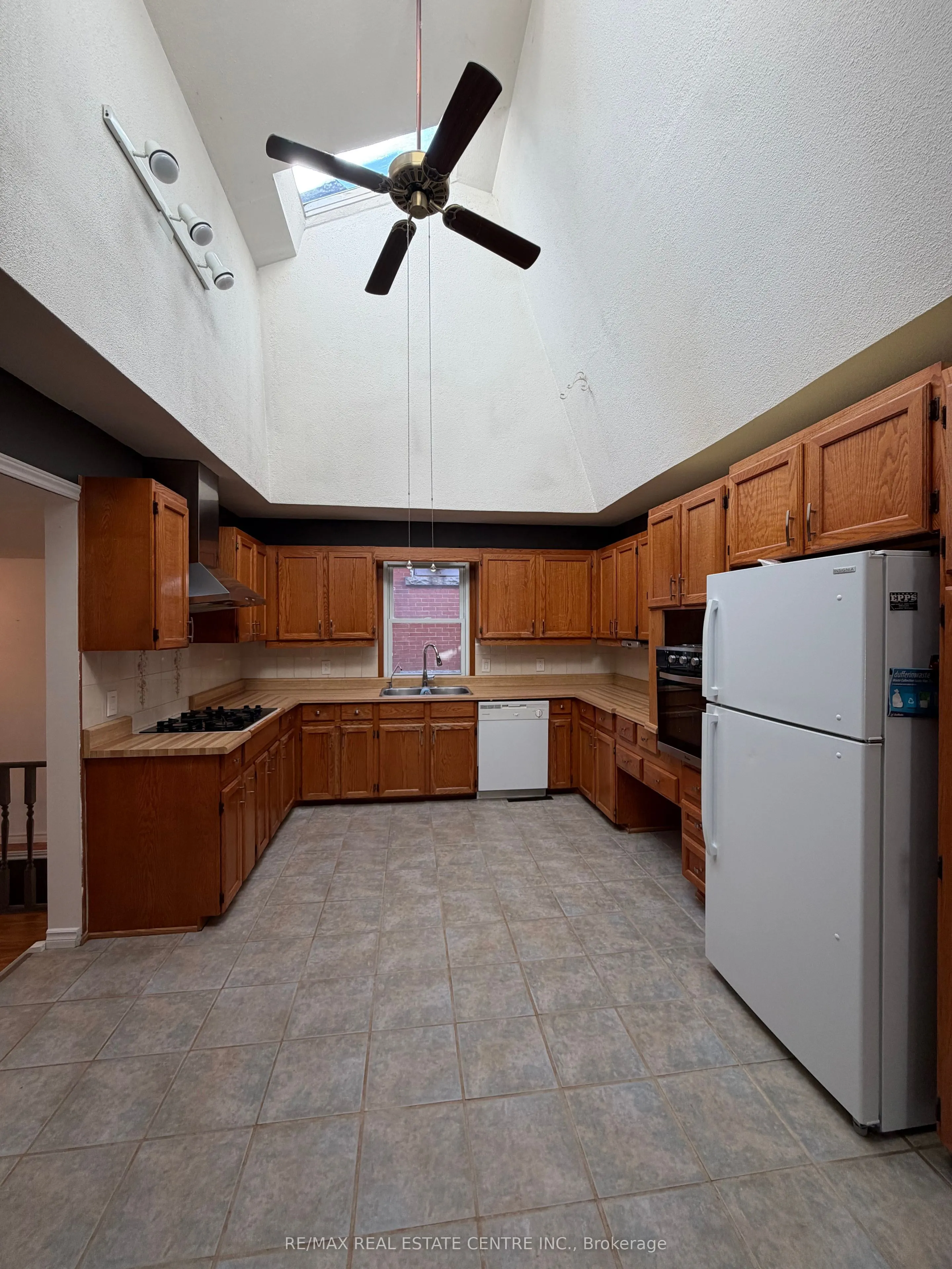 43a First Street E