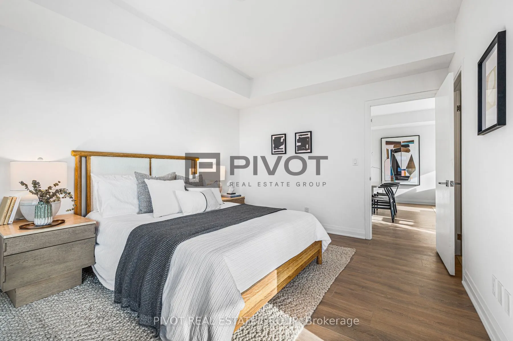 4015 The Exchange #1307