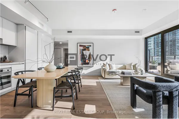 4015 The Exchange