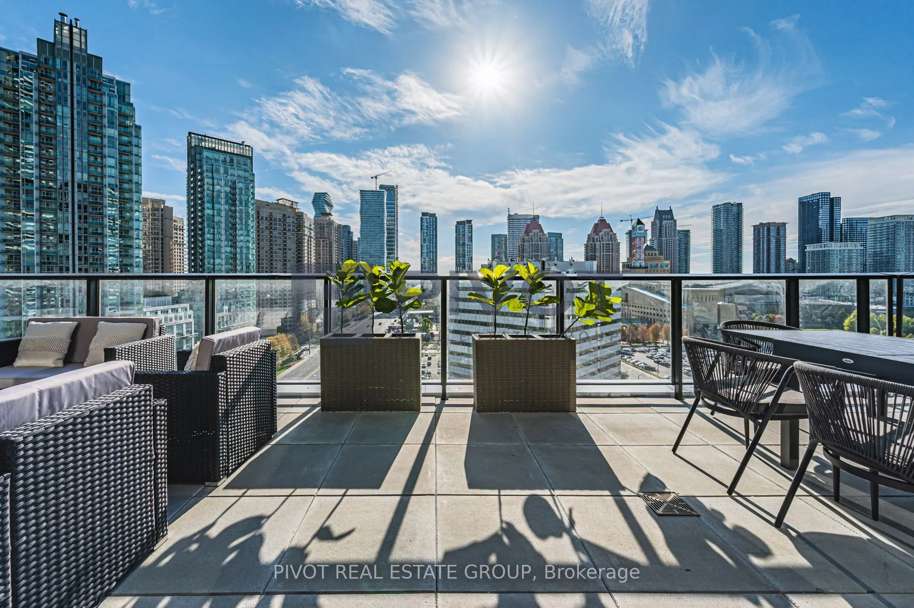 4015 The Exchange #1307