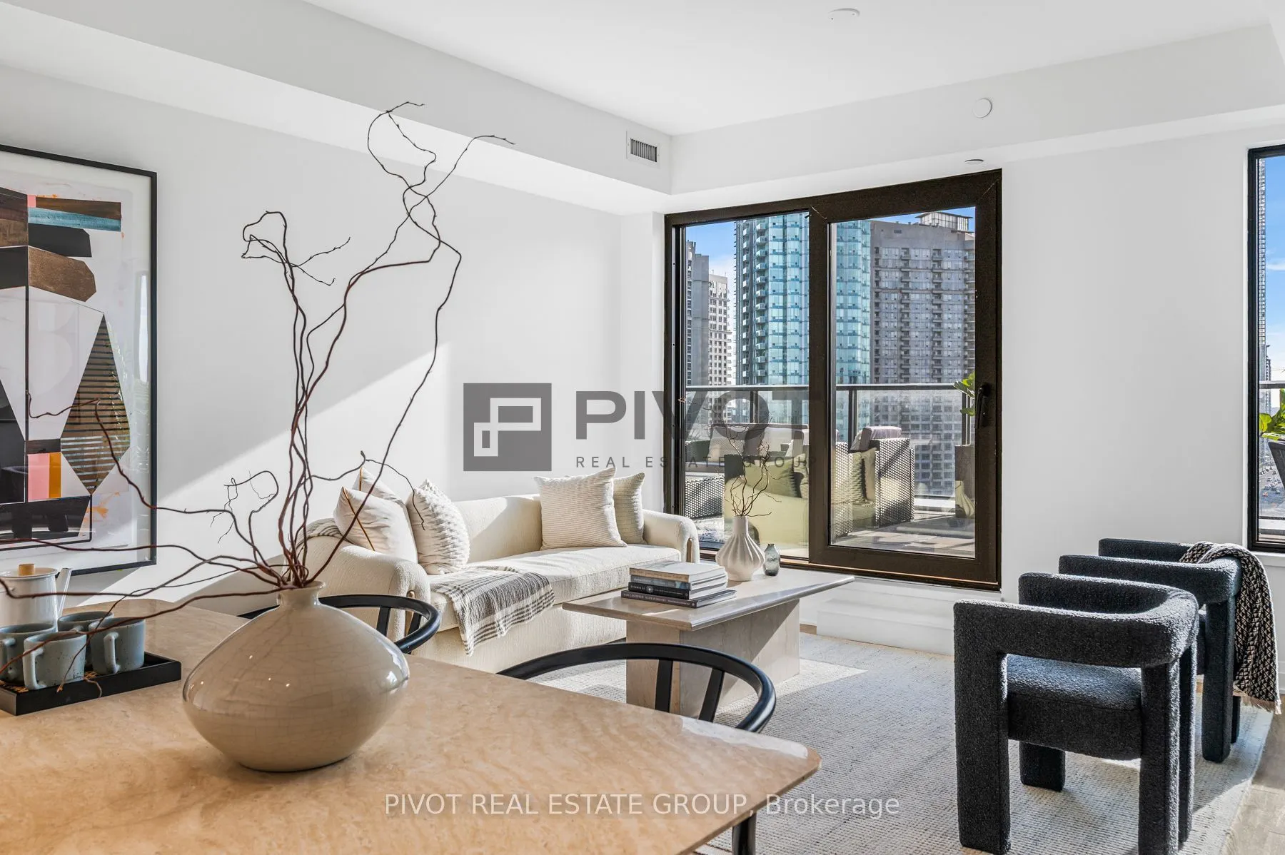 4015 The Exchange #1307
