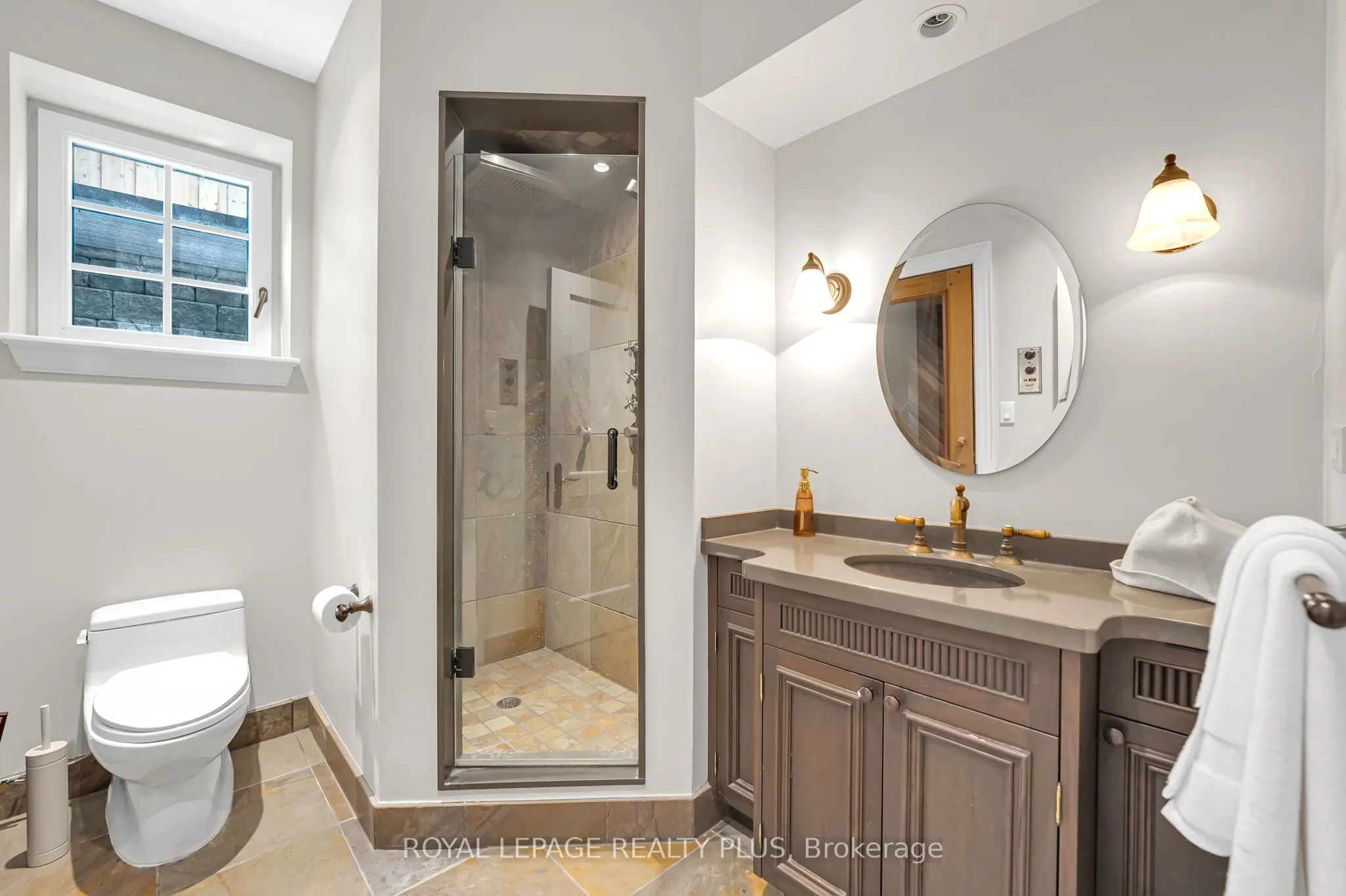 1476 Carmen Drive