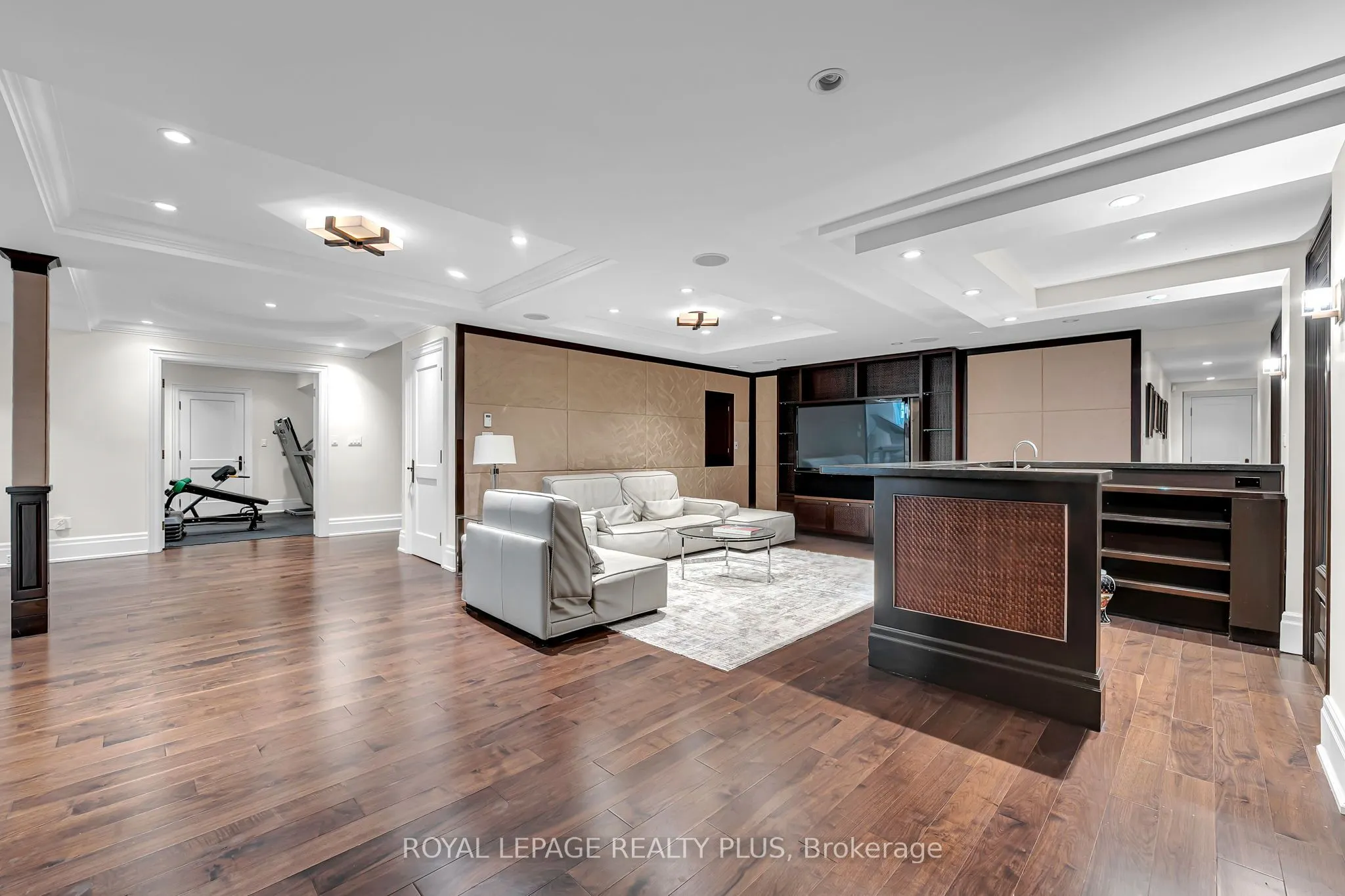 1476 Carmen Drive