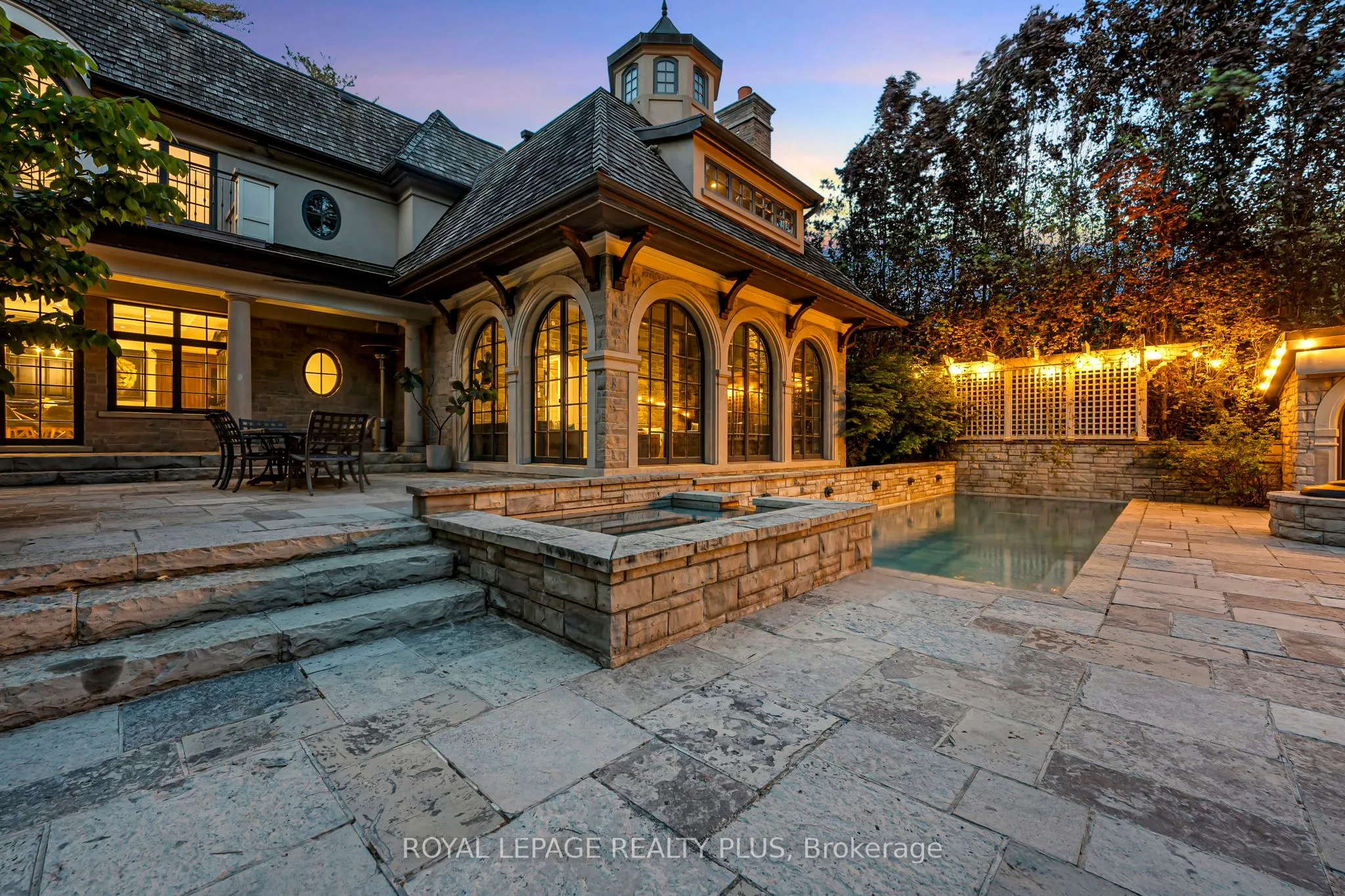 1476 Carmen Drive