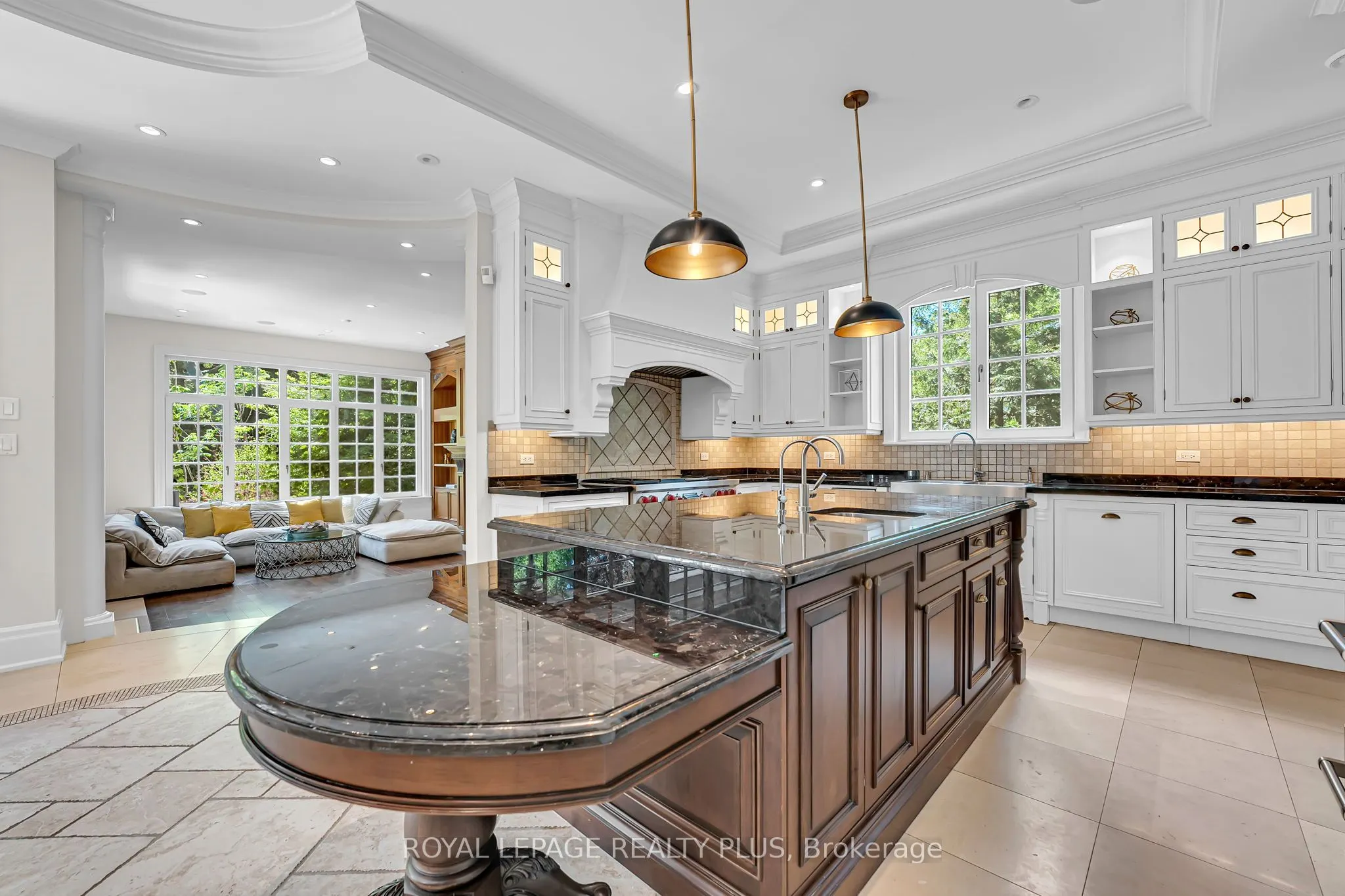1476 Carmen Drive