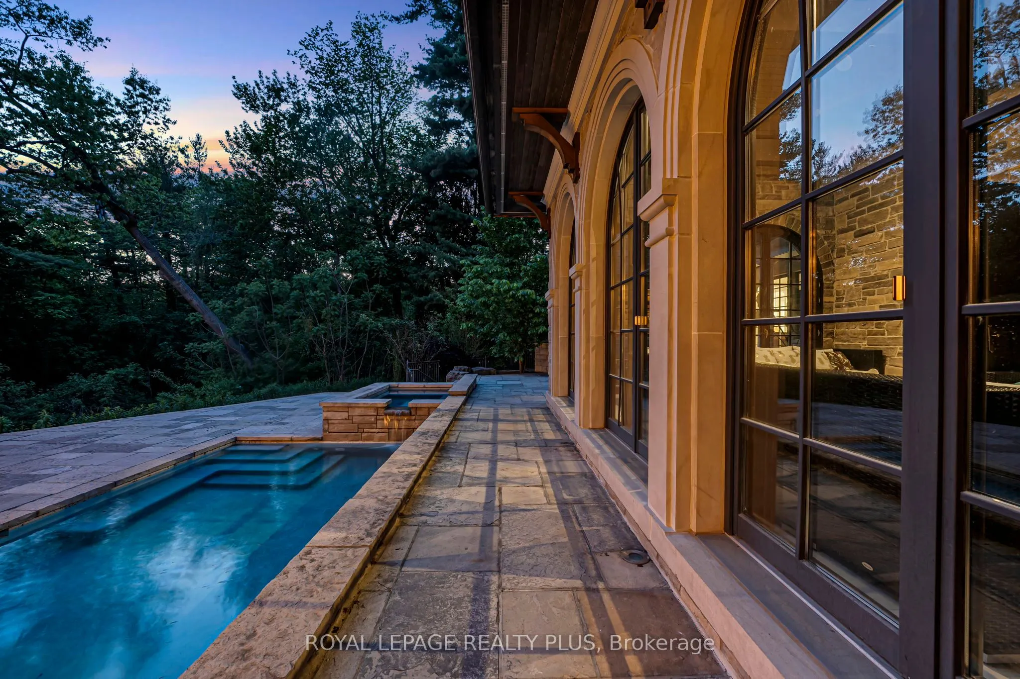 1476 Carmen Drive