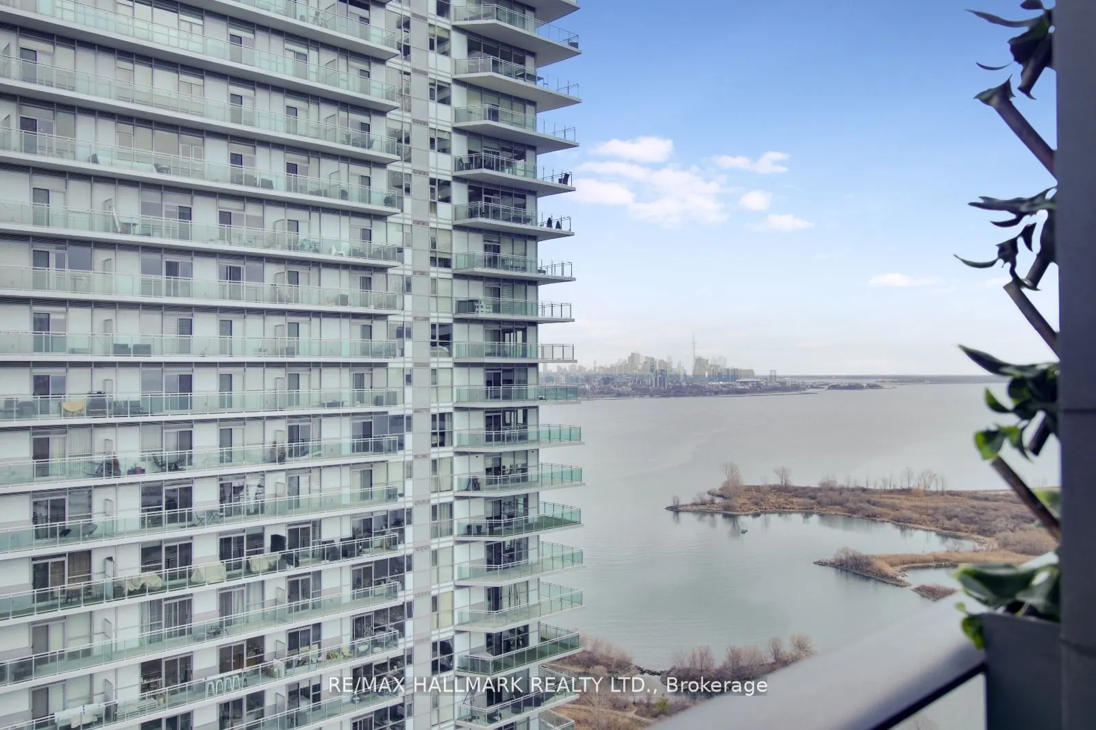 30 Shore Breeze Drive #3113