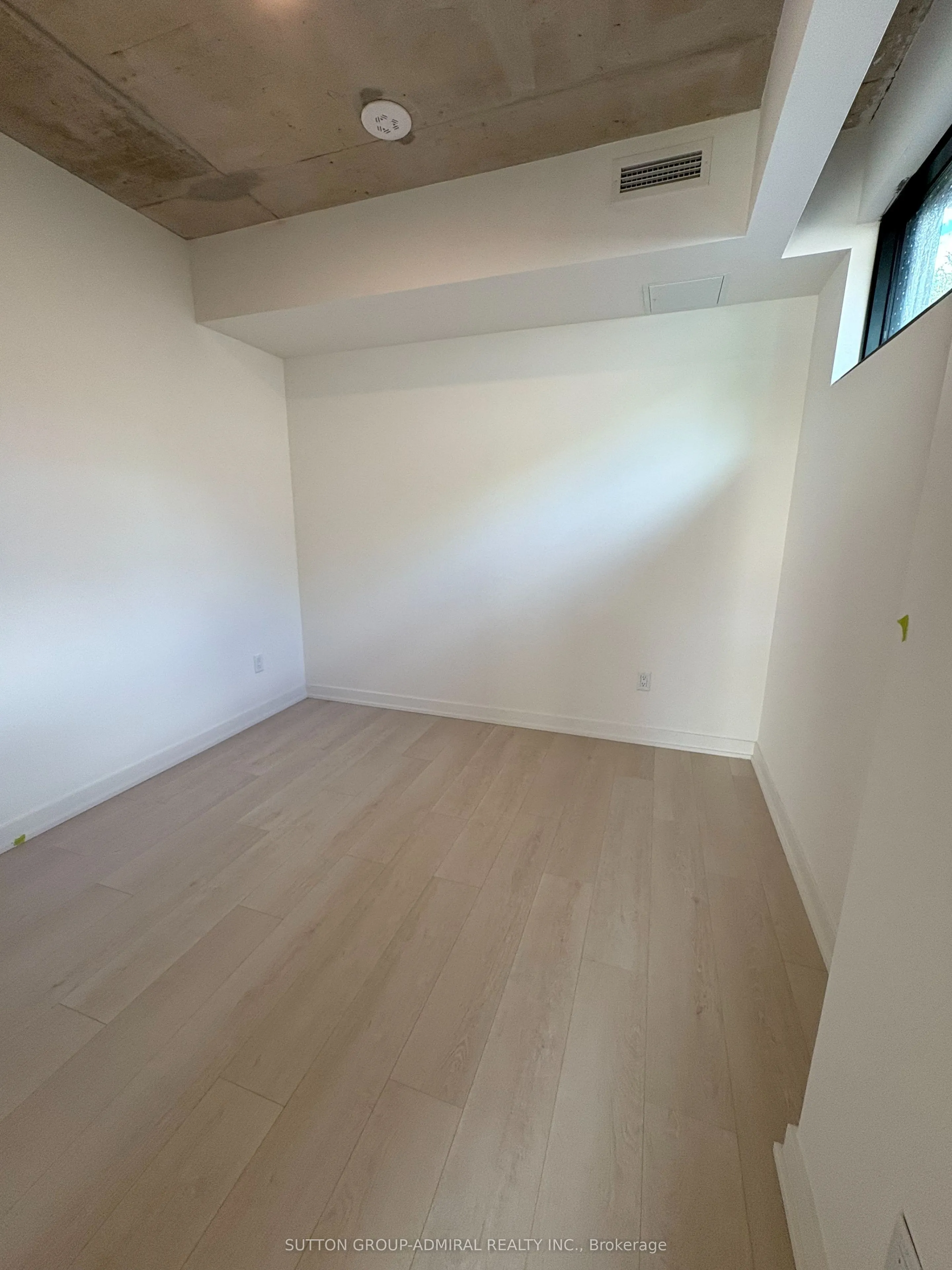 1 Vine Avenue #313