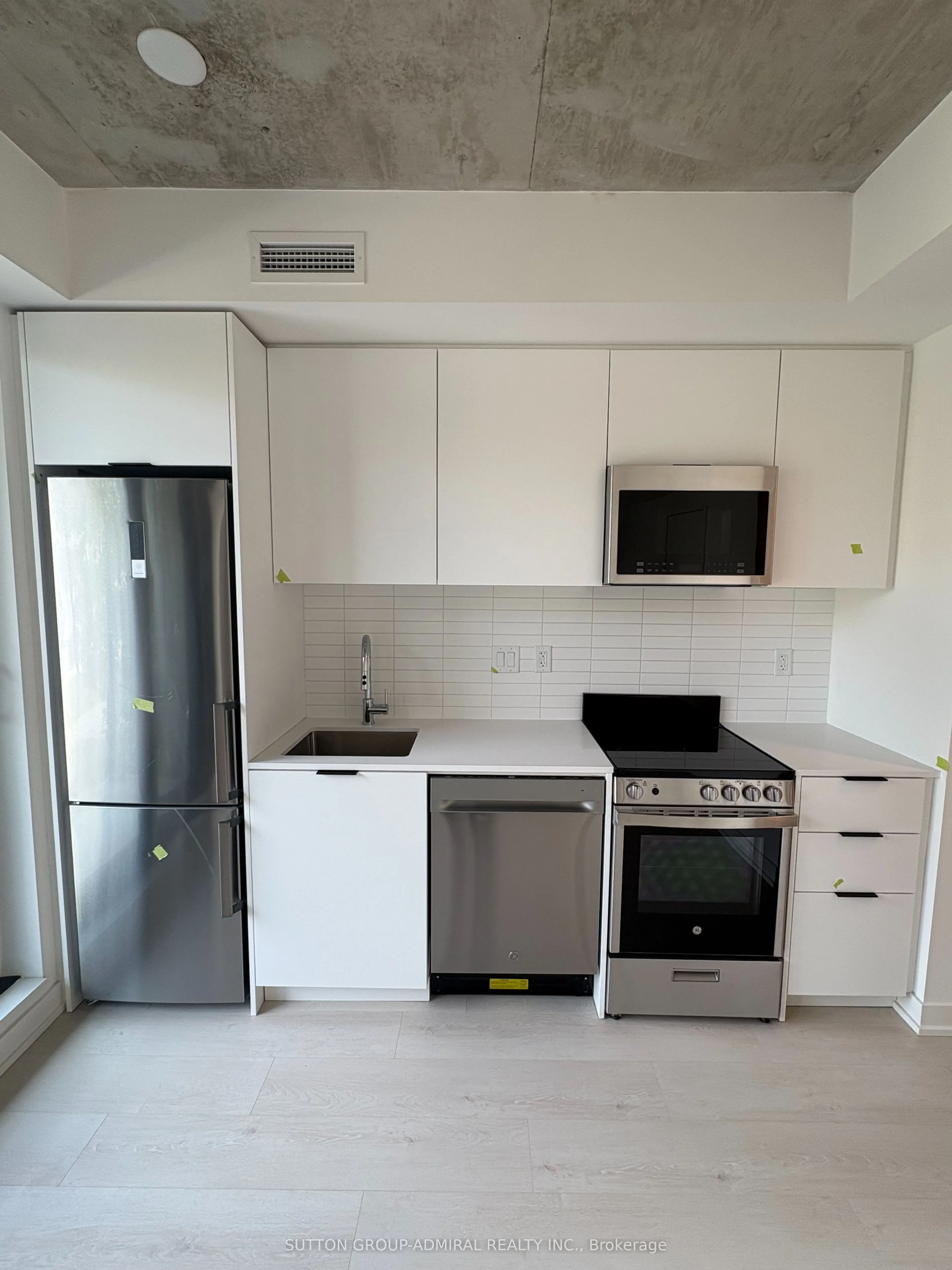 1 Vine Avenue #313