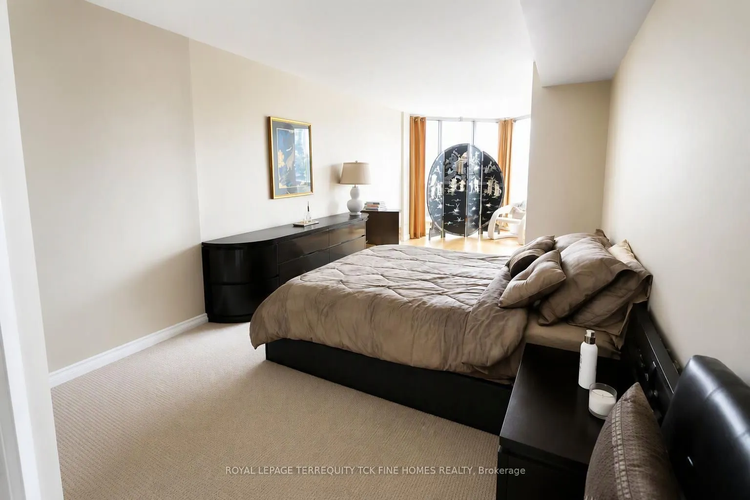 55 Kingsbridge Garden Circle #210