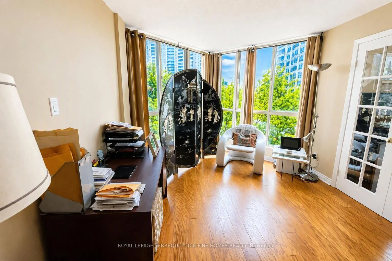 55 Kingsbridge Garden Circle #210