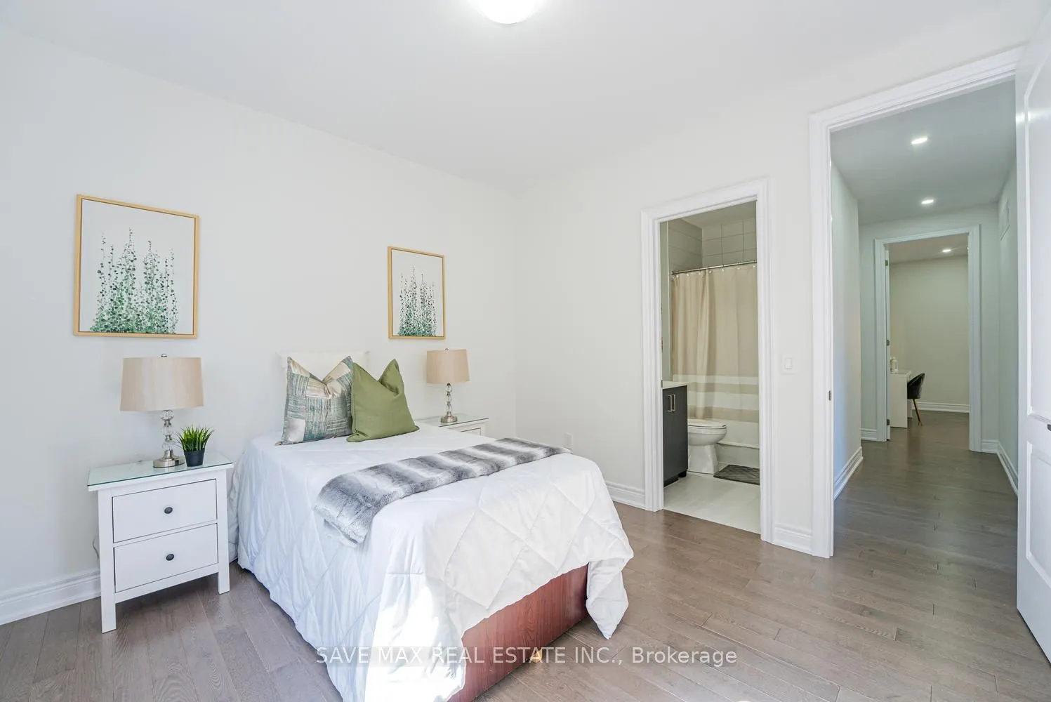 10 Daisy Meadow Crescent