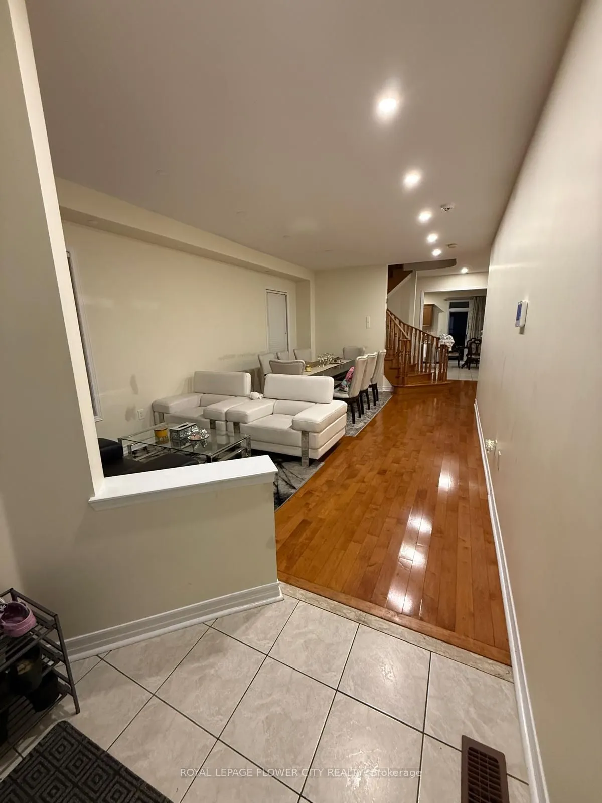 41 Cape Dorset Crescent