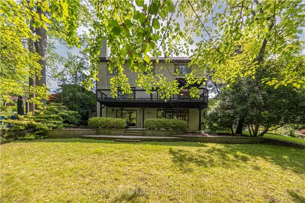 19 Ridgegate Crescent