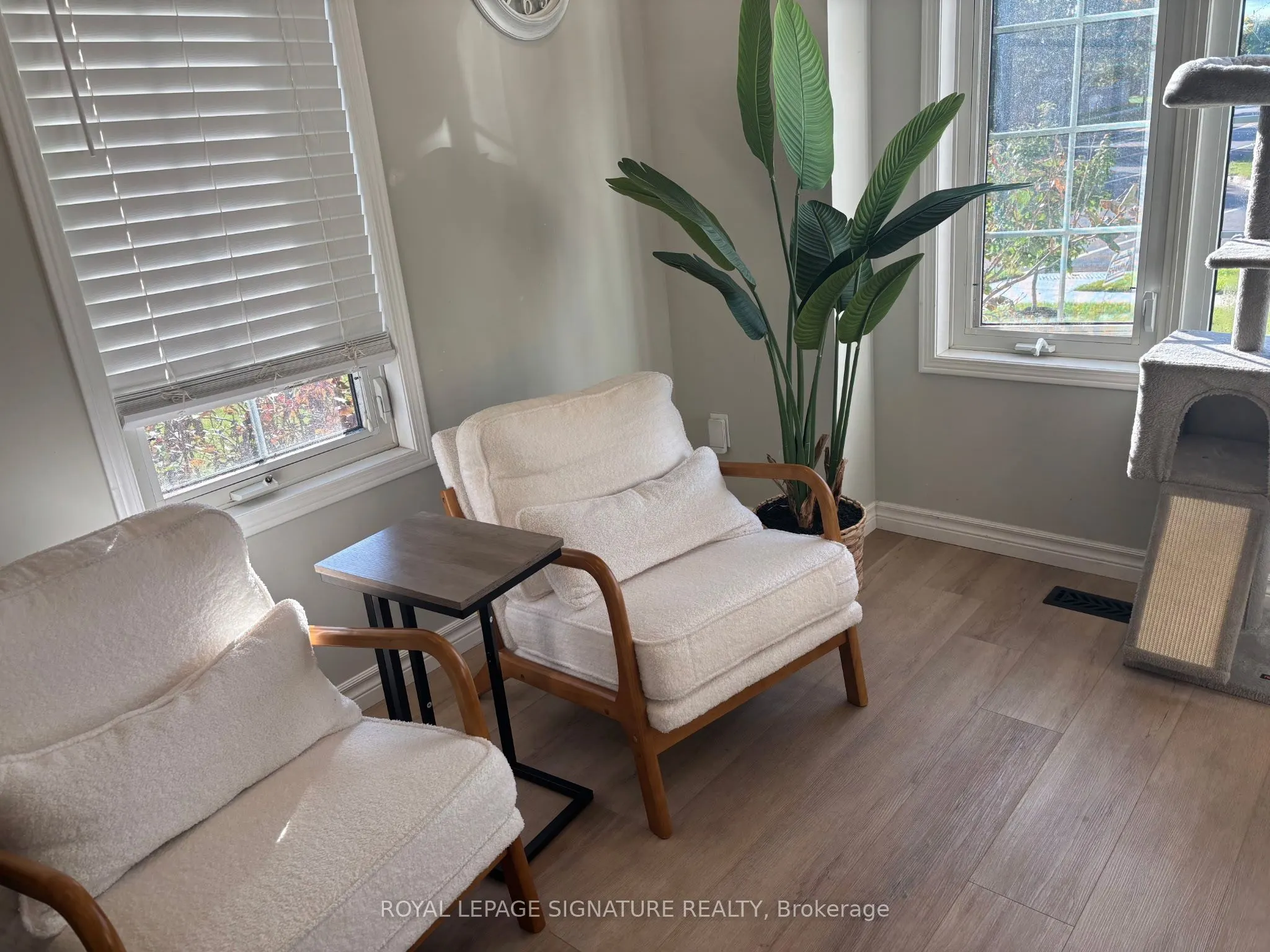 2112 Glenhampton Road