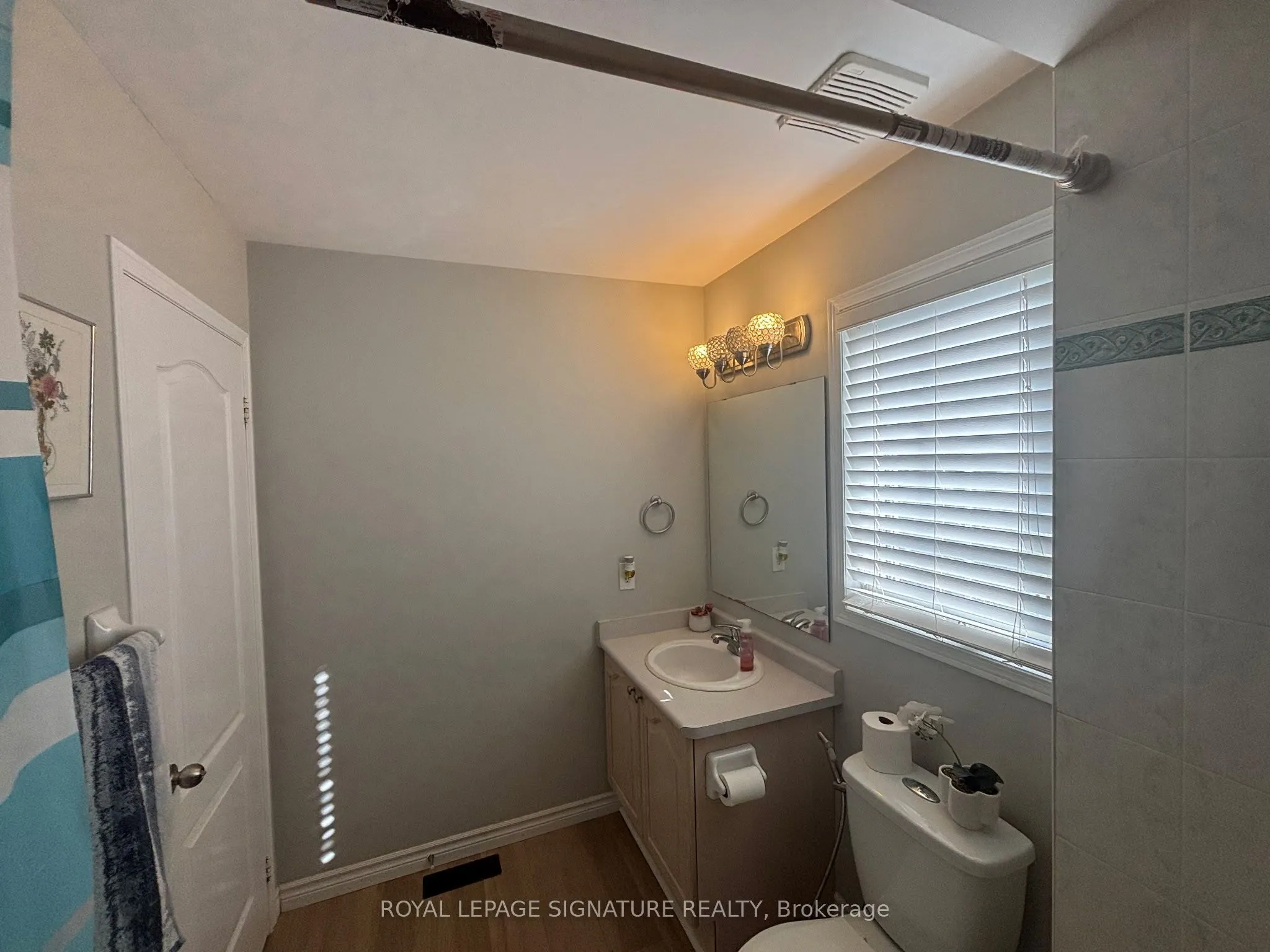 2112 Glenhampton Road